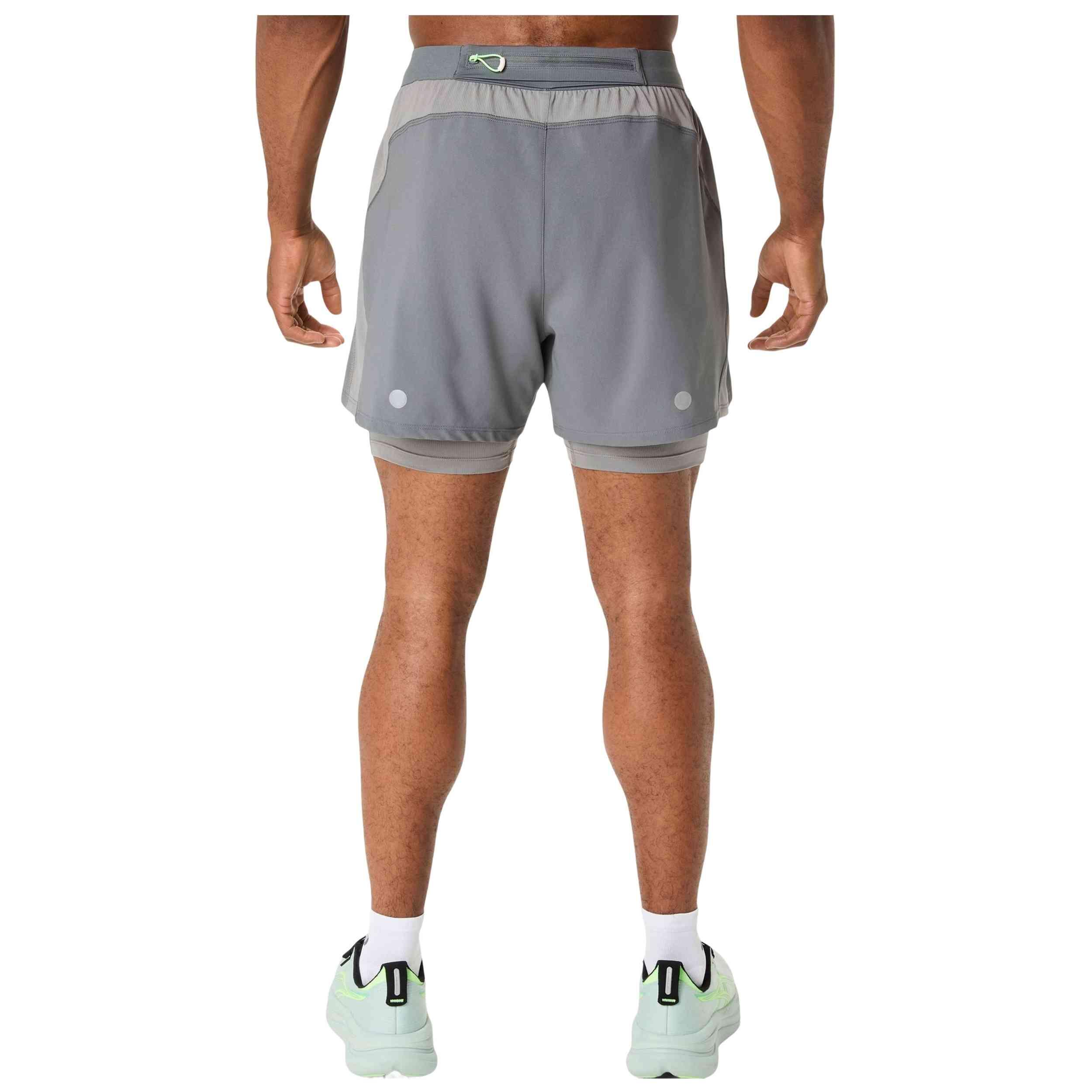 Pantaloncini Asics modello 2011D245-020 per uomini 3/5