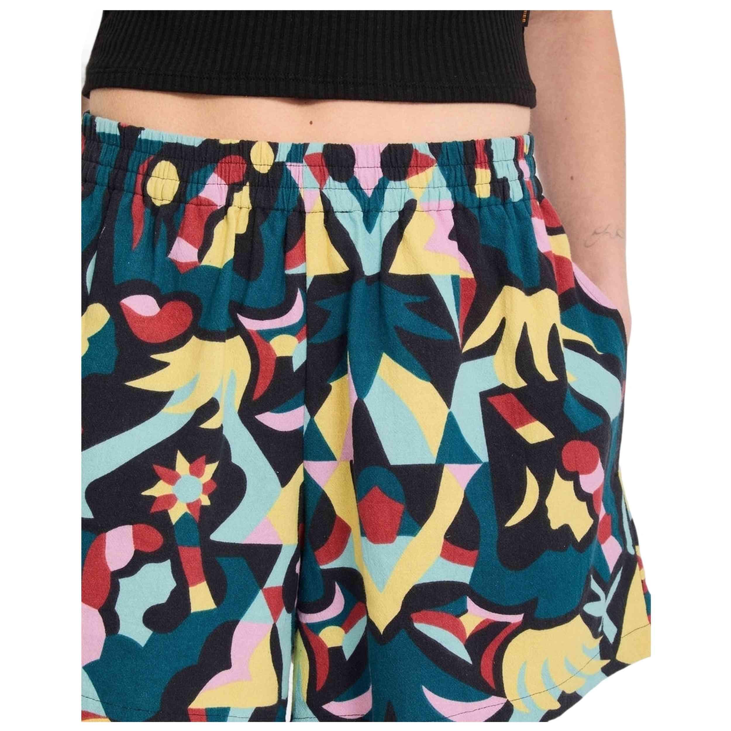 Pantalon corto Volcom modelo B0912609-MLT para mujer 4/5