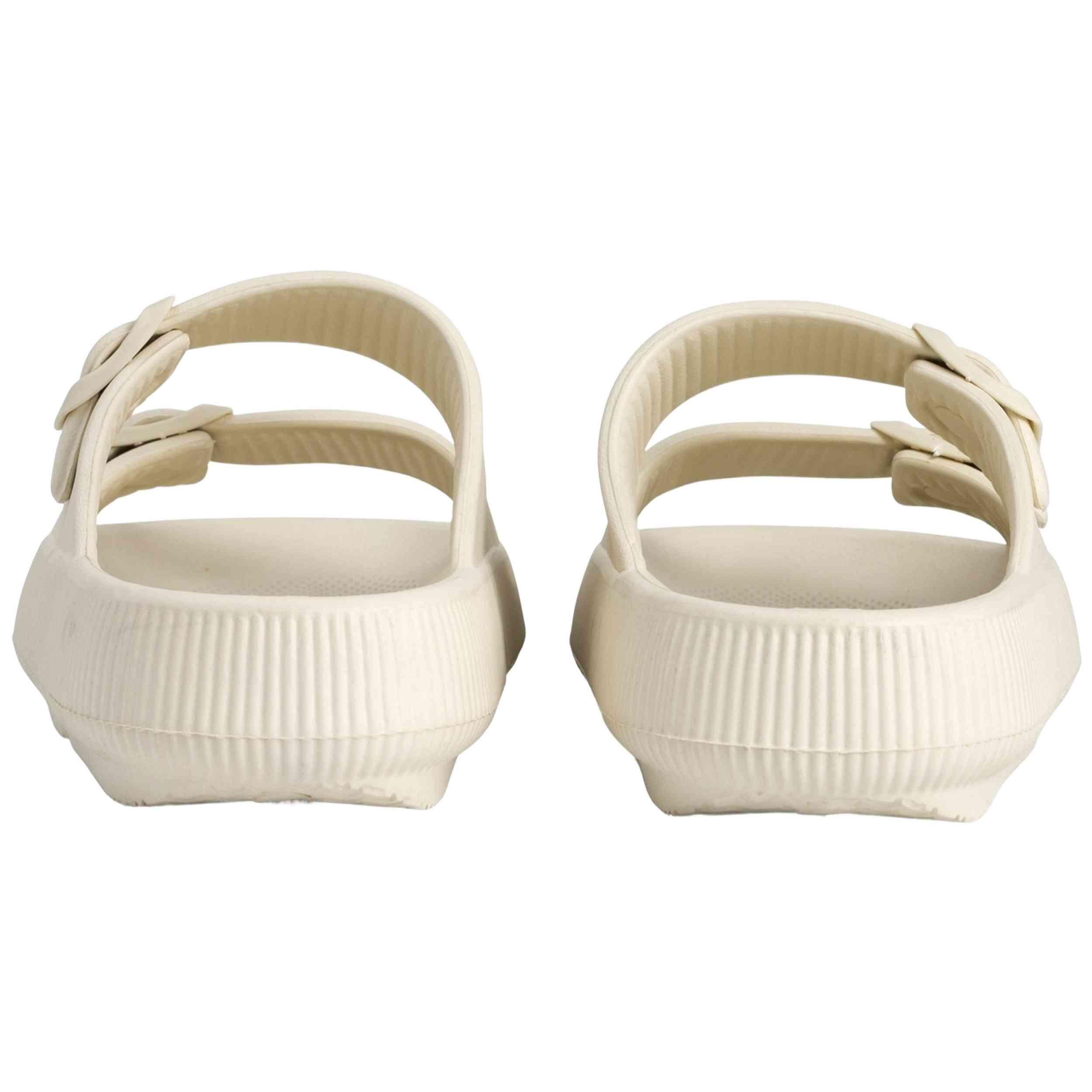 Tongs Fila modèle FFW0547.70001 pour femmes 3/4