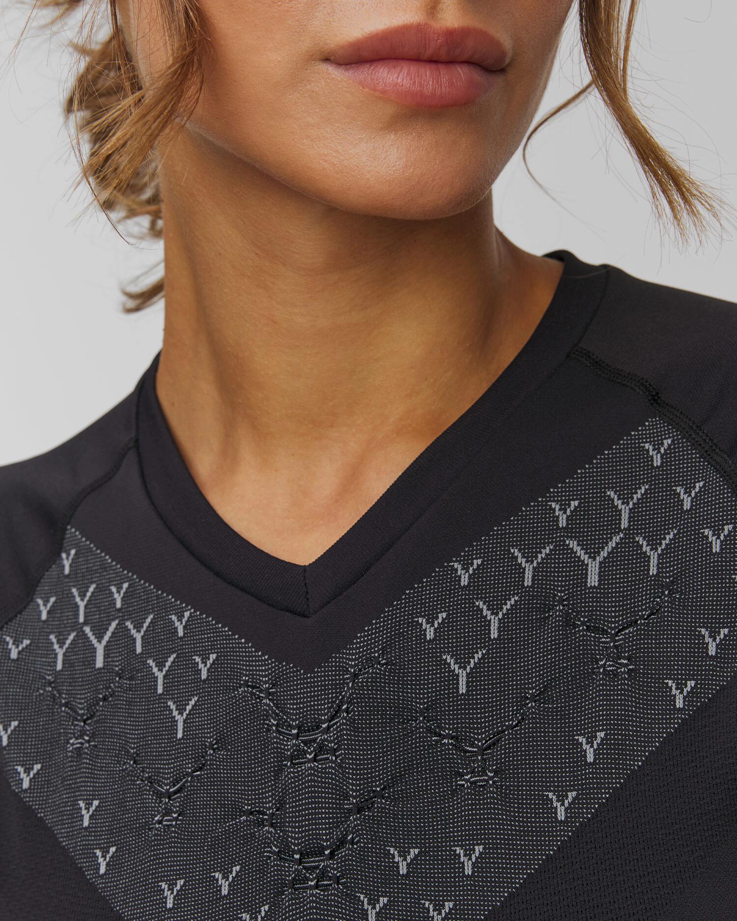 Koszulka biegowa damska X-Bionic Twyce Run Shirt SS Black 4/5