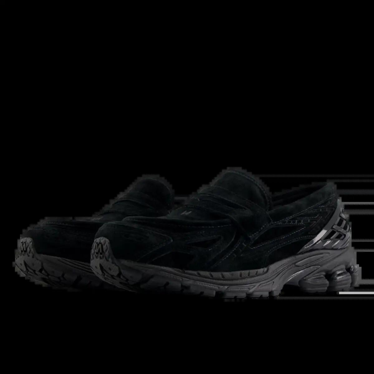 1906L Black Suede 2/4