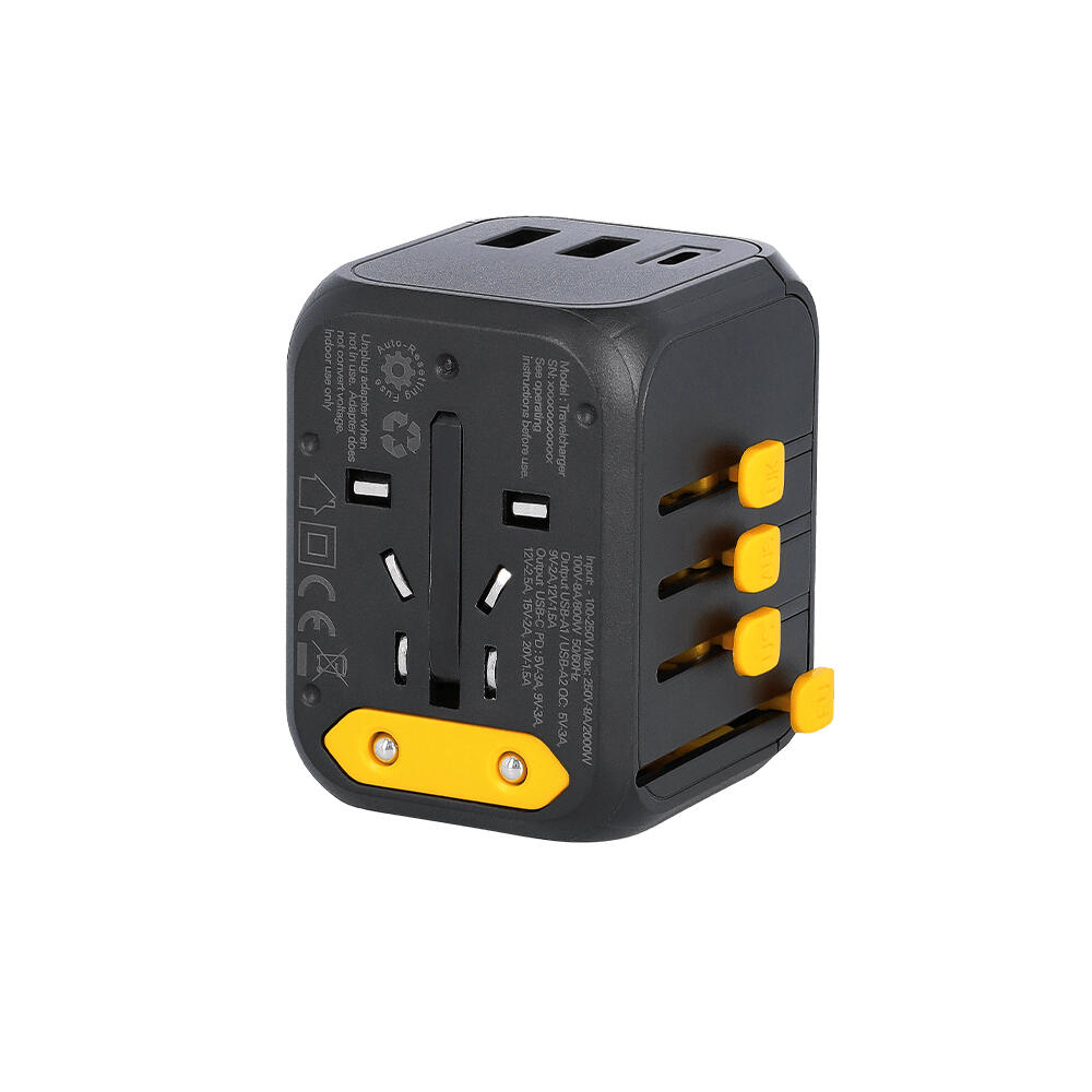 WakaWaka Adaptador Universal Travelcharger 2/6