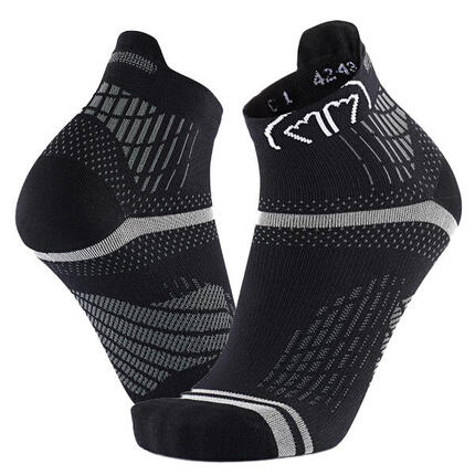 Chaussettes fines conçues pour la course à pied sur route - Run Feel