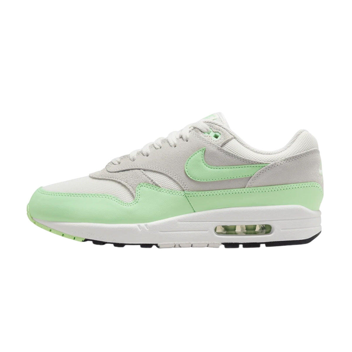 NIKE picture