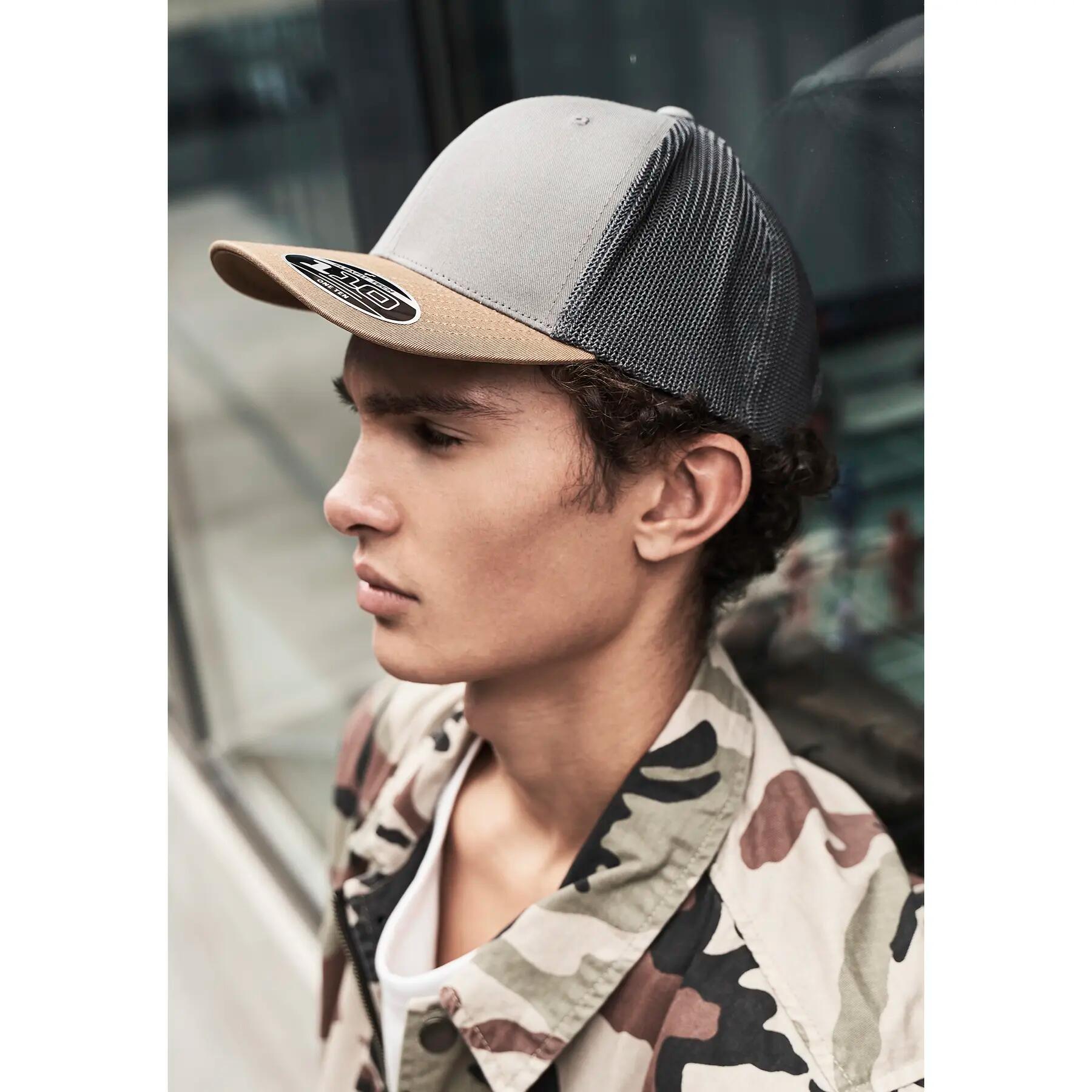 Trucker Hat Flexfit 110 2/7