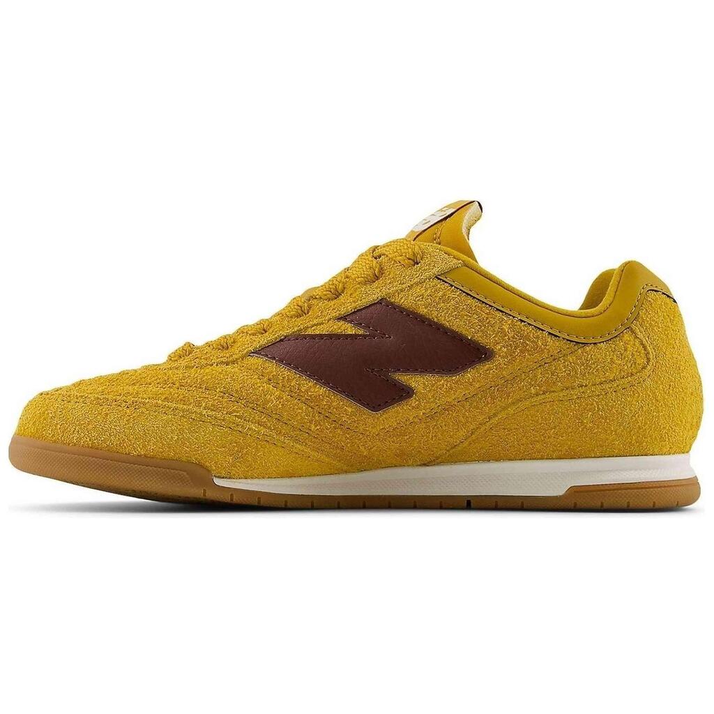 Sneakers New balance model URC42HE for unisex