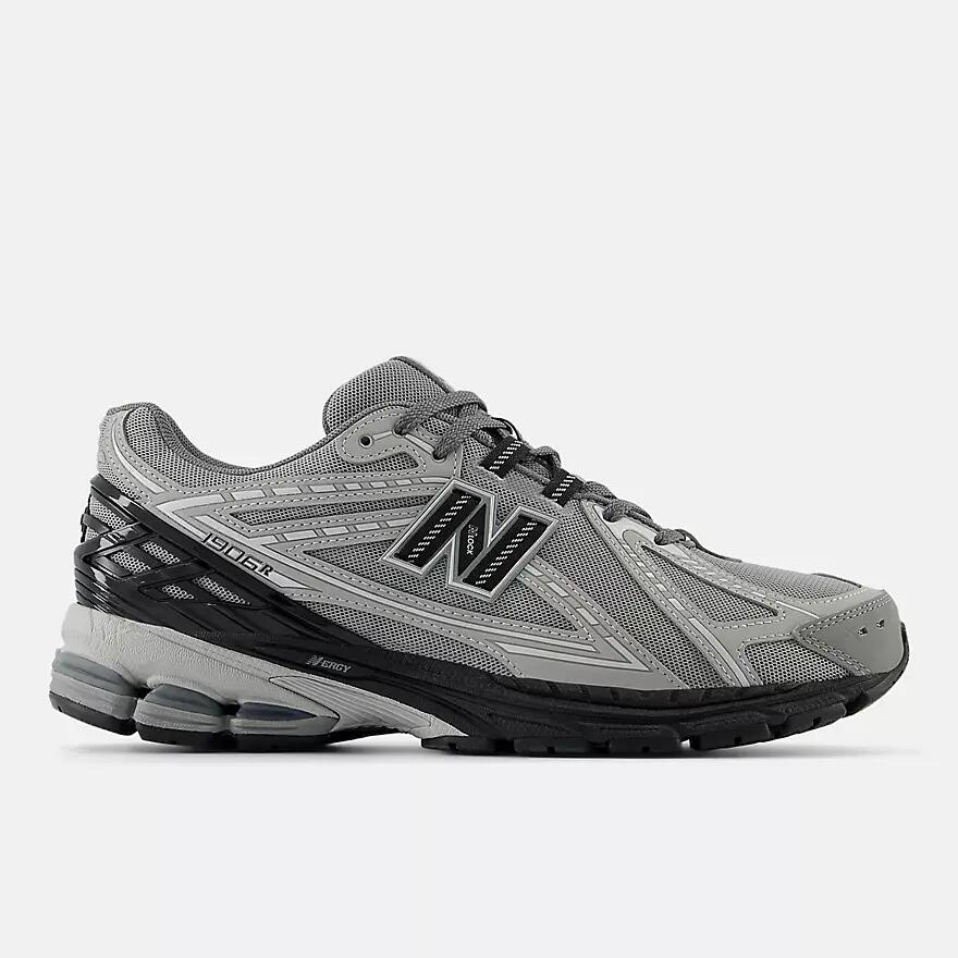 NEW BALANCE picture