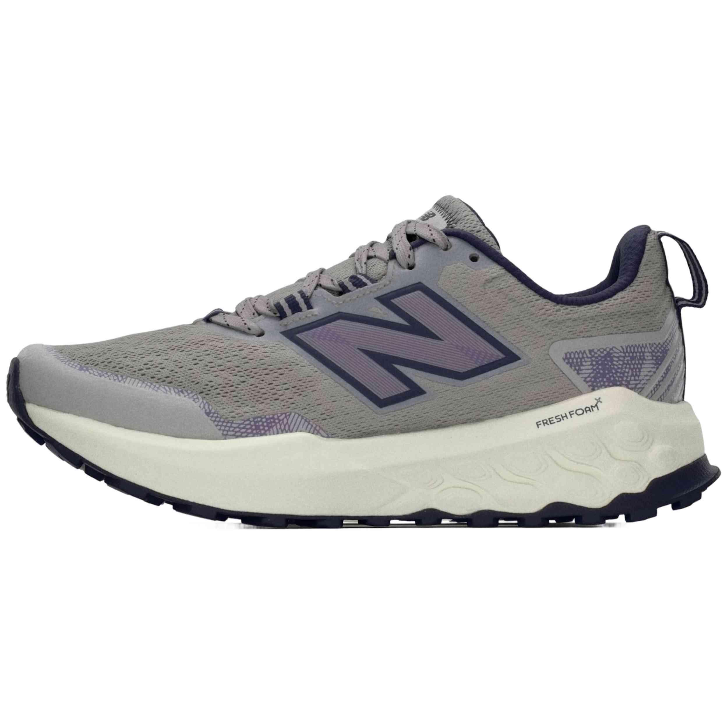 NEW BALANCE picture
