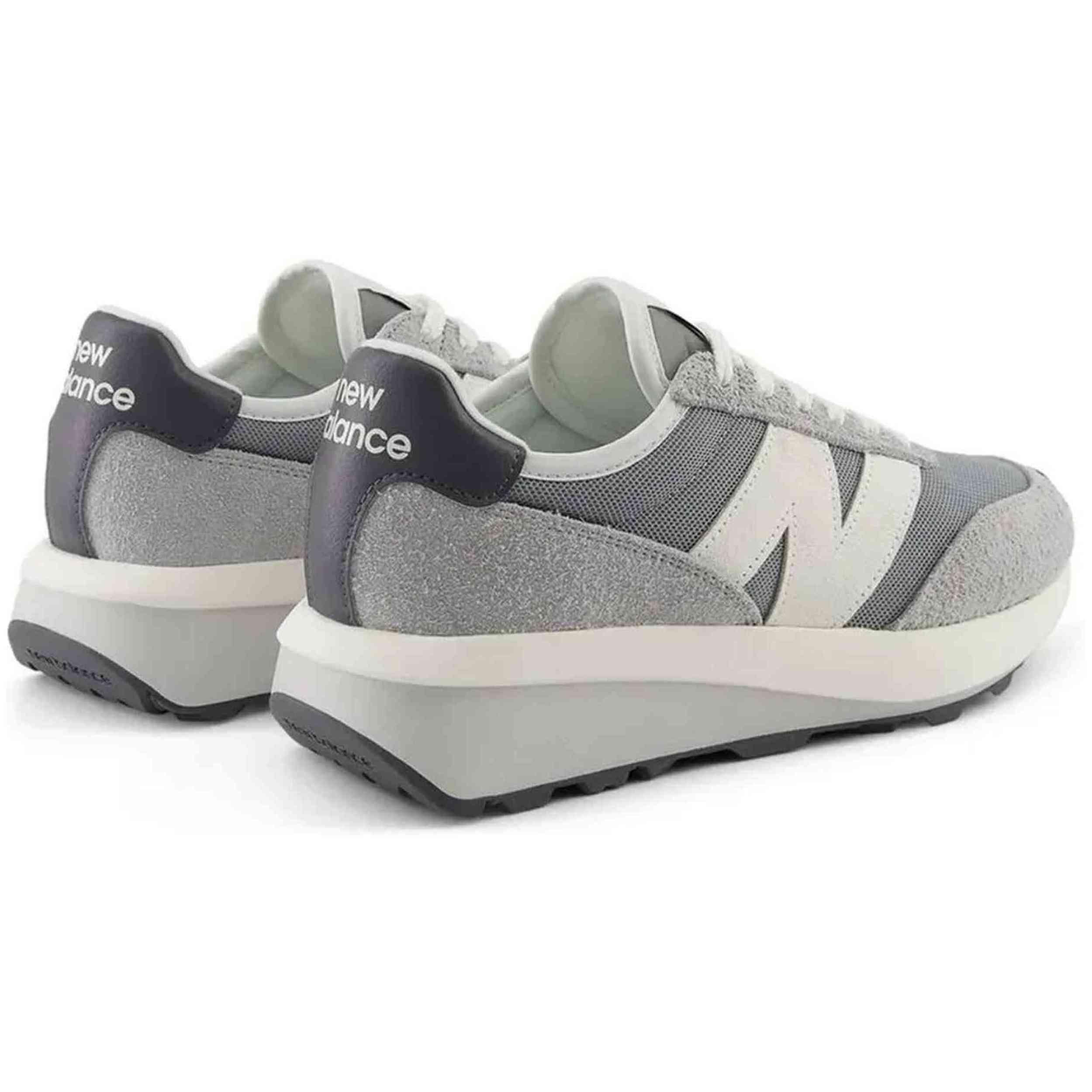 Baskets New balance modèle U370AH pour femmes 4/5