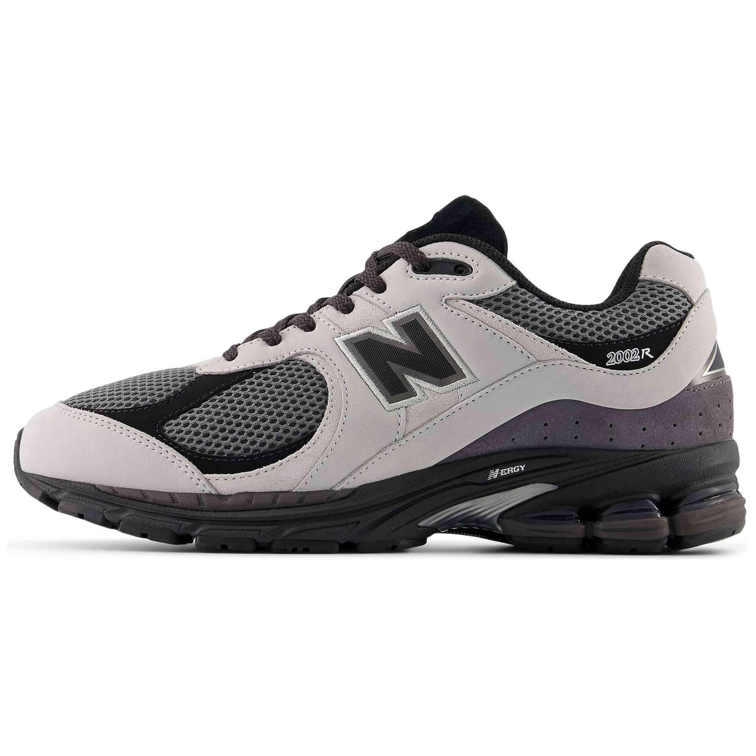 NEW BALANCE picture