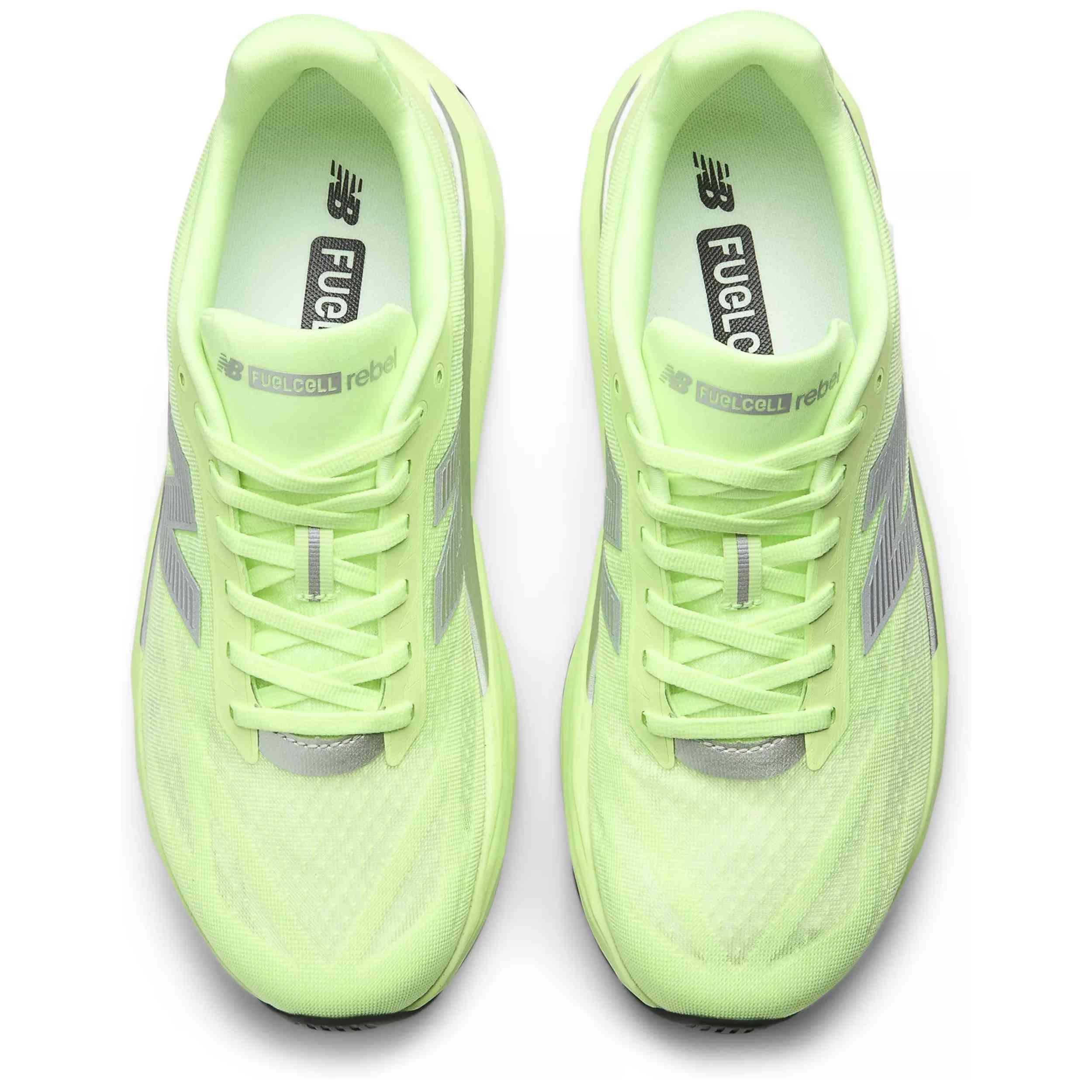 Tênis de corrida New balance modelo MFCXLZ5 para homem 4/5