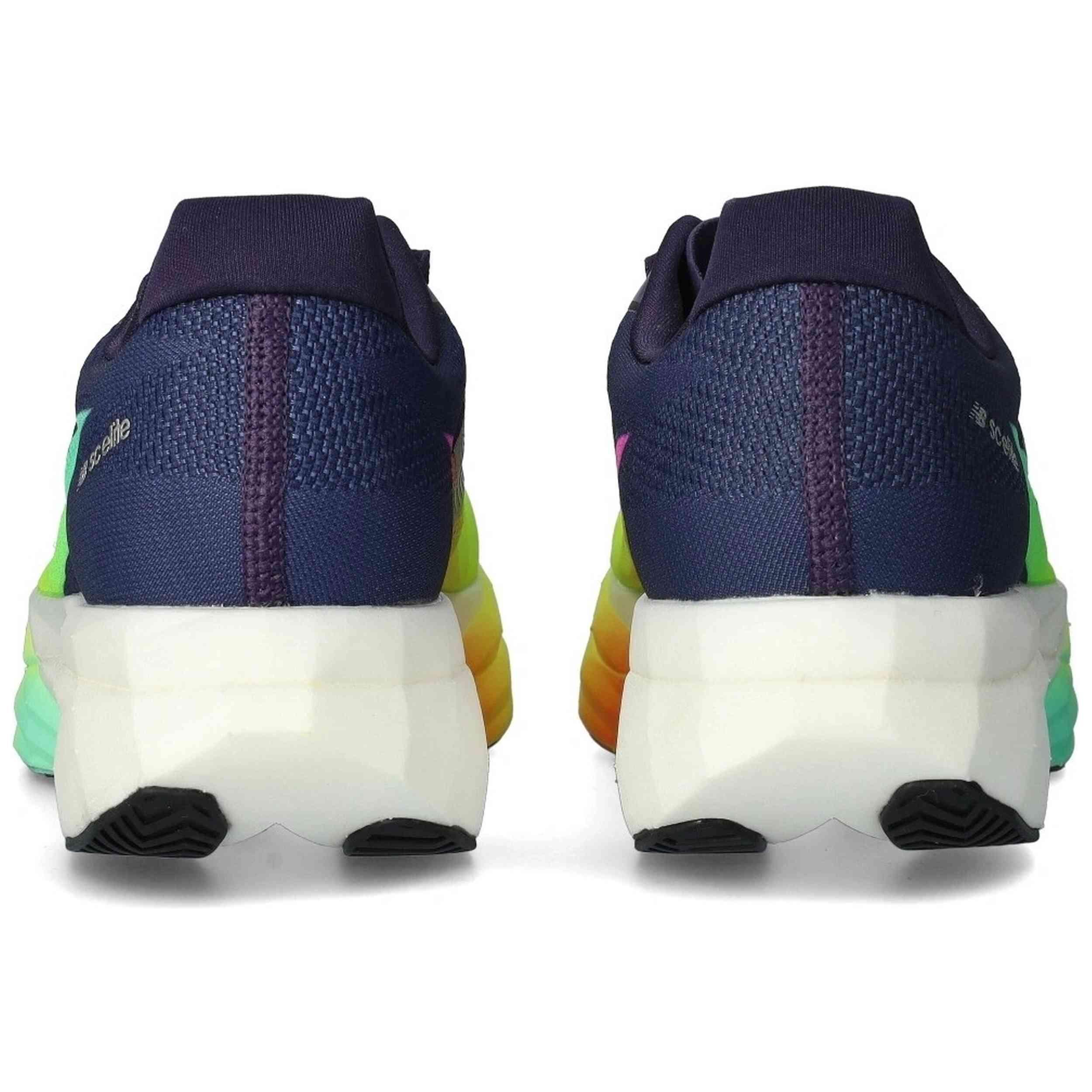 Scarpe da running New balance modello MRCEL79H per uomini 4/5