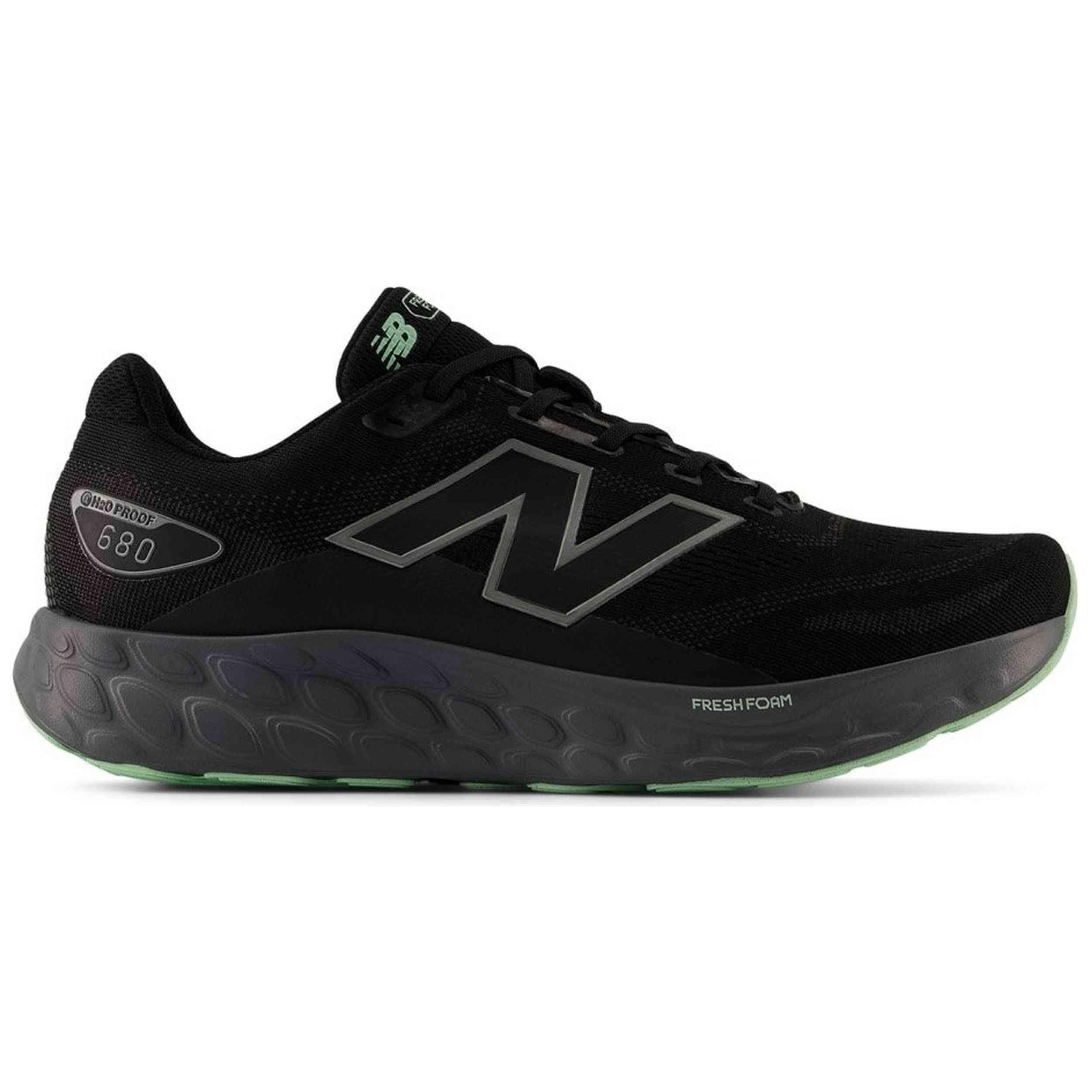 Chaussures de course New balance modèle M680WBK8 pour homme 3/4