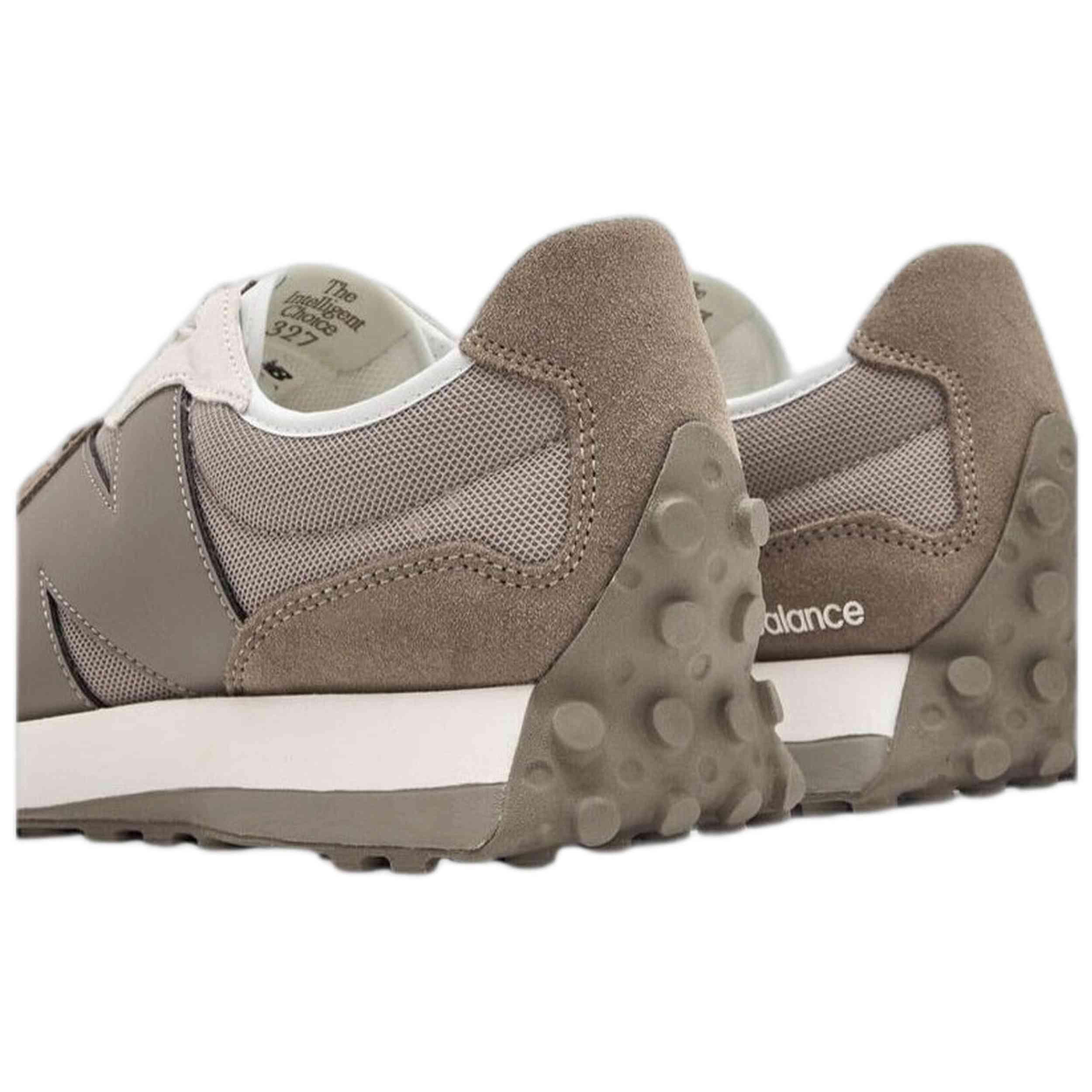 Scarpe New balance modello U327LNC per unisex 4/5