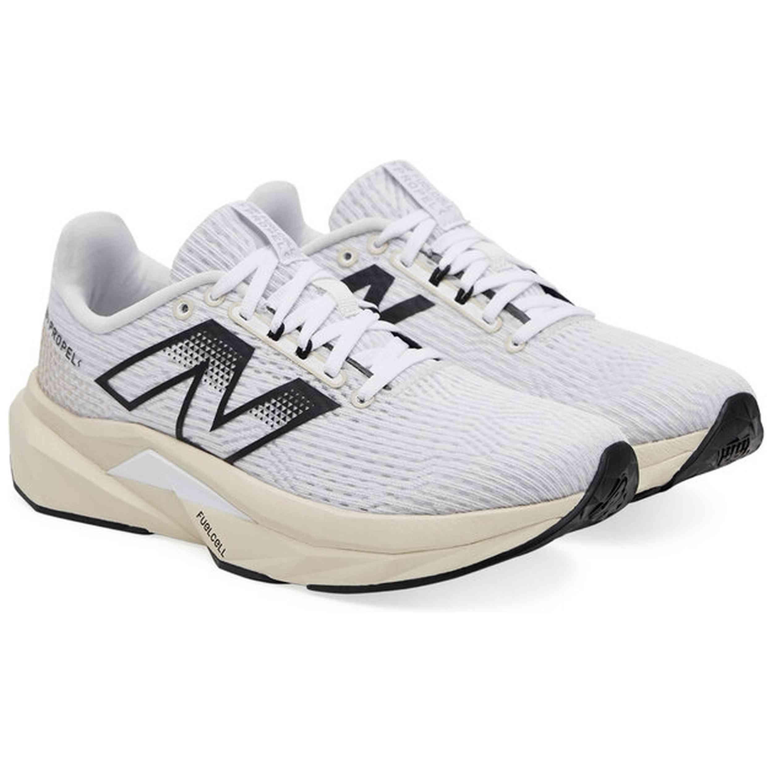 Chaussures de course New balance modèle WFCPRCX5 pour femmes 2/5