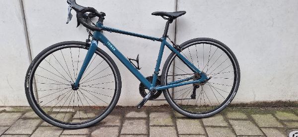Entre Particuliers - Velo Triban - size XS - Shimano SORA 2/7