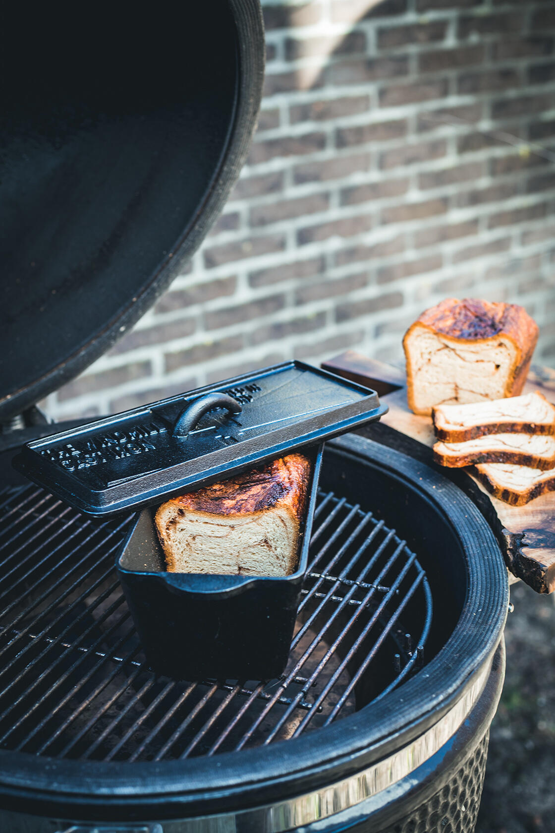 The Windmill Loaf 'n Bread Dutch Oven 5/7