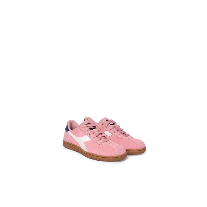 8c050f12-fade-47e9-b33b-37fa0a2b553f_c24
