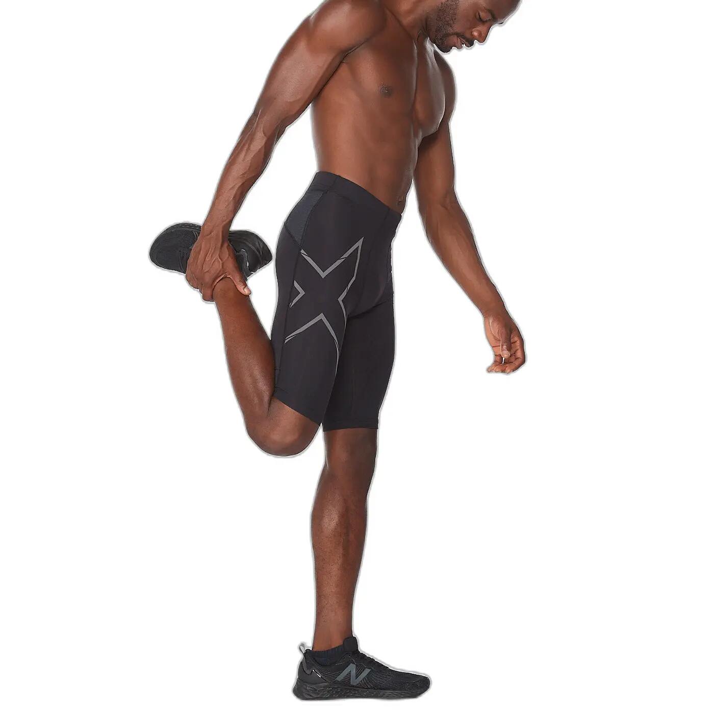 Short de compression 2XU Light Speed 3/5