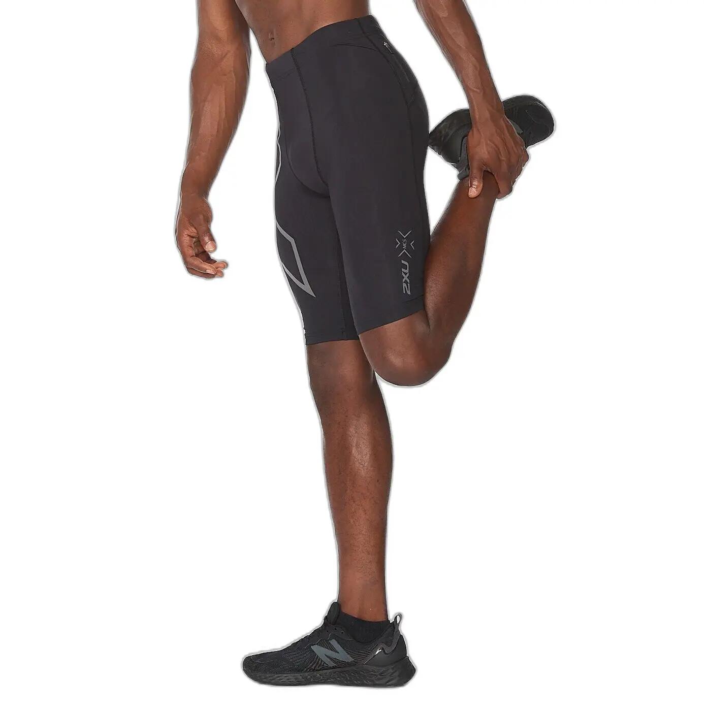 Short de compression 2XU Light Speed 4/5