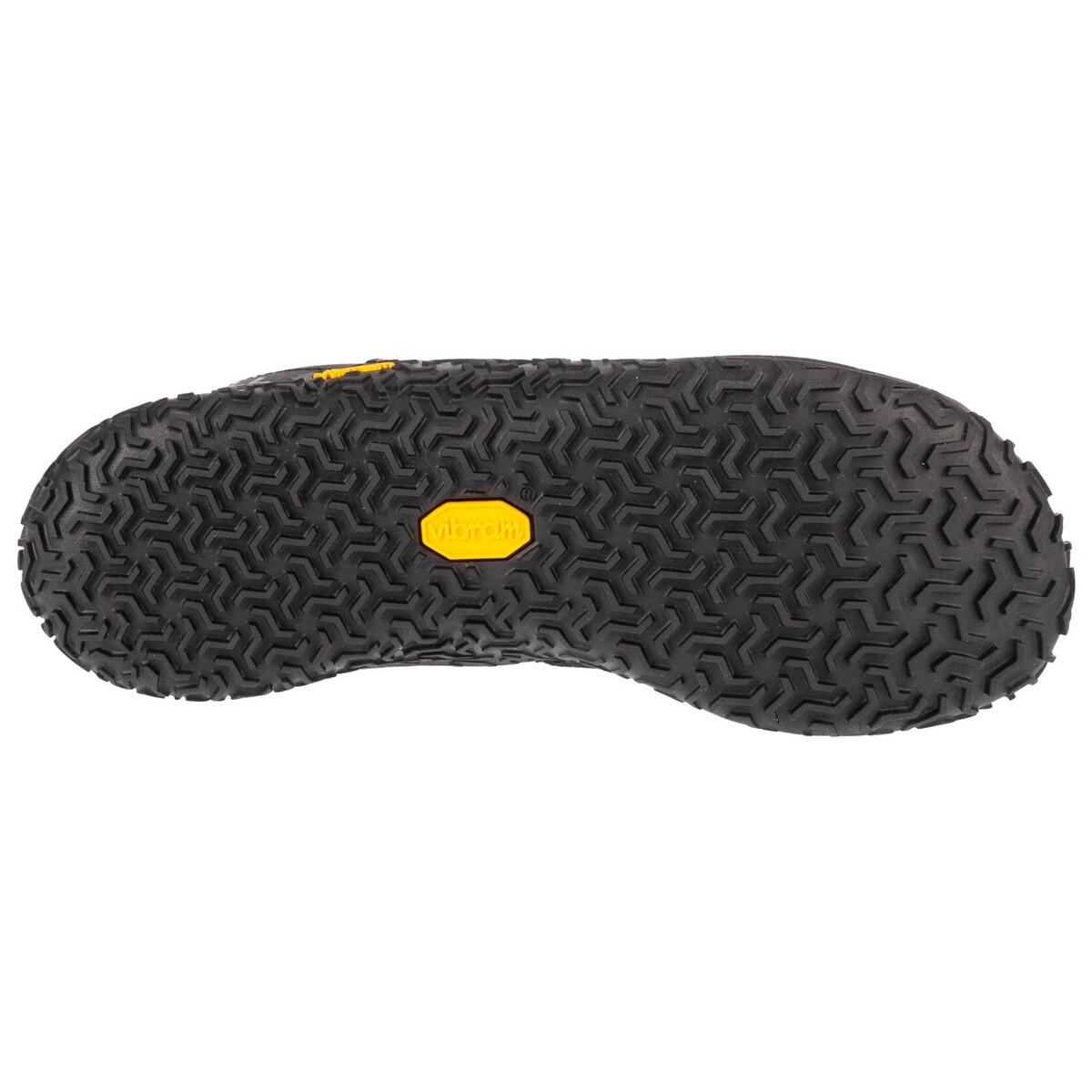 Zapato Trail Glove 7 Corriendo para Mujer Negro 4/5