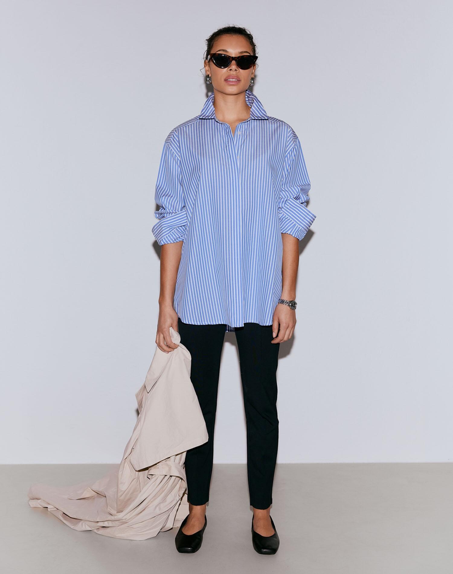 Camisa Mujer Popelina Ajuste Holgado Manga Larga Abotonada Azul a Rayas 3/7