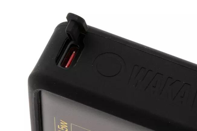 WakaWaka Power 10 Ultralight Powerbank 10,000 mAh - Black 2/5
