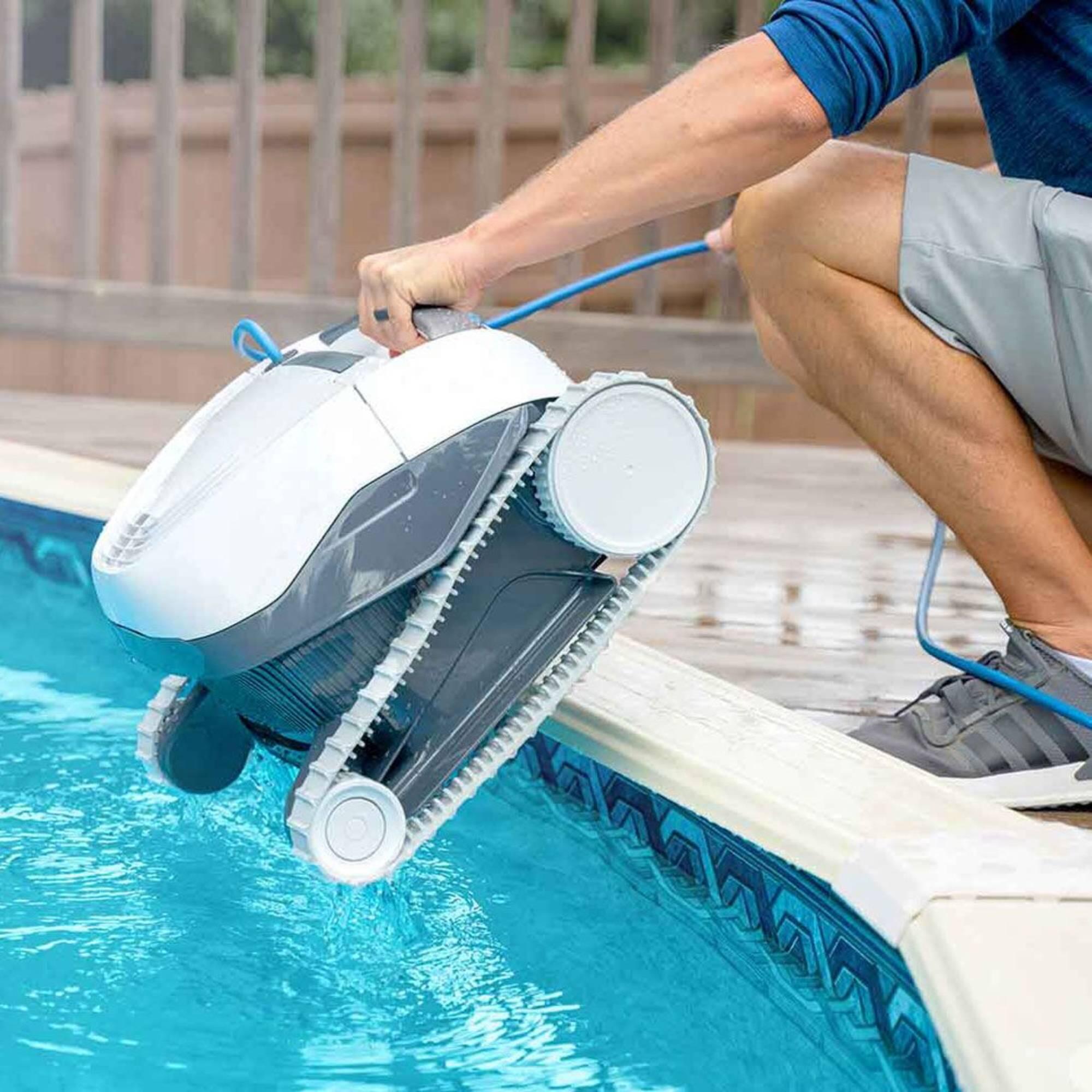 Elektrischer Poolroboter Dolphin E10 3/7