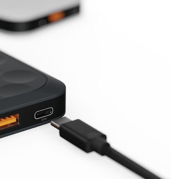Xtorm Fuel Series 5 Powerbank 10000 mAh - Inclusief USB-C Kabel - 20W - Zwart 3/6