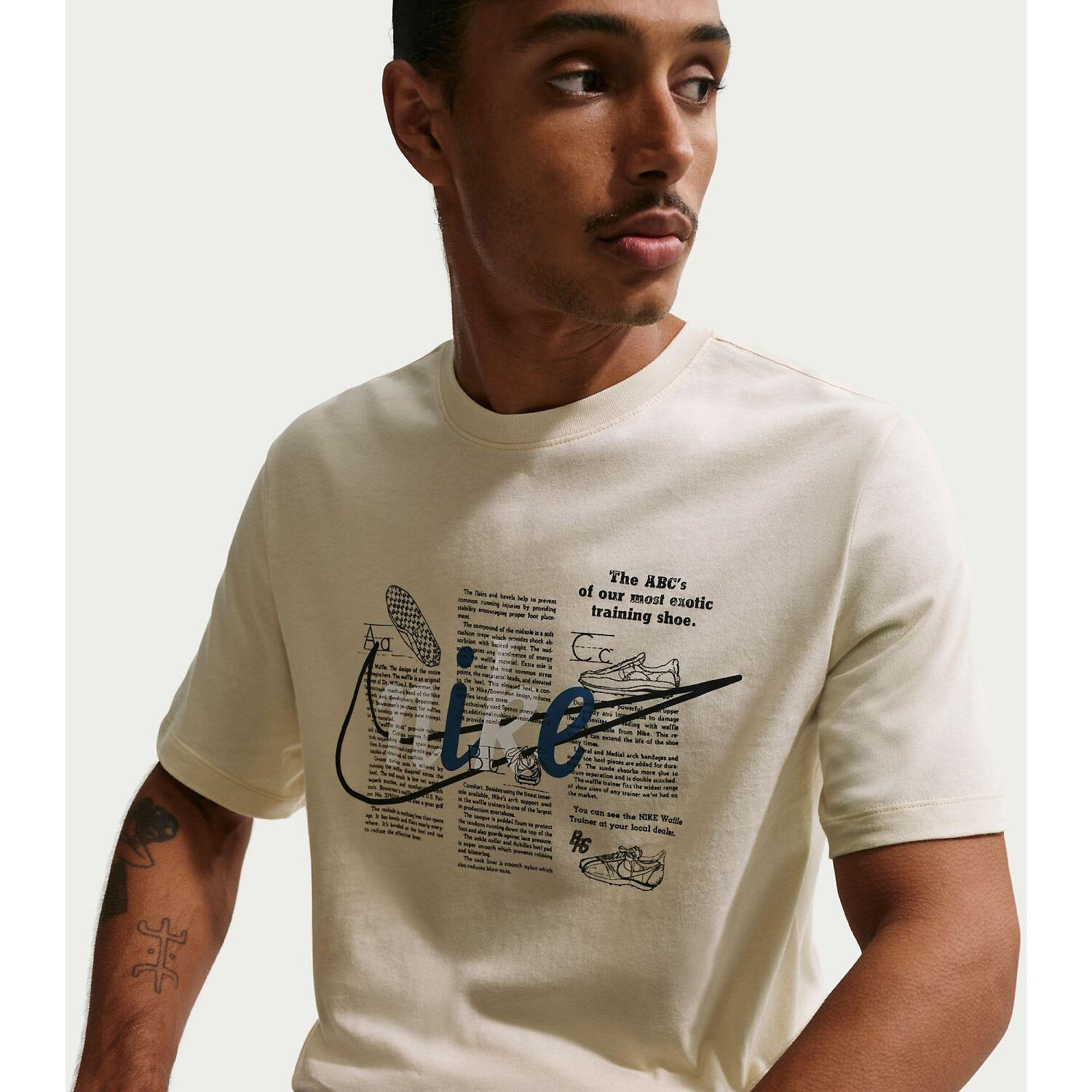 Herren Shirt U NSW TEE STD CELEBRATE BRND 5/5