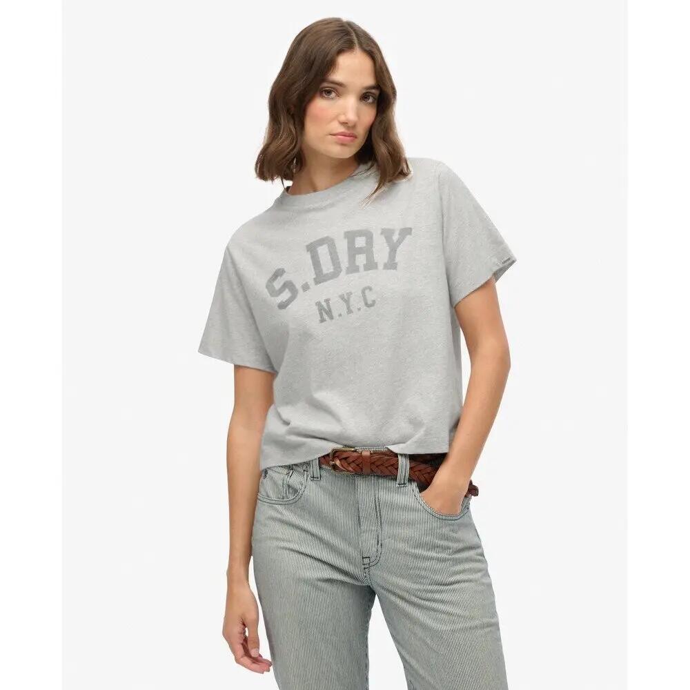 T-shirt de mulher solta Superdry Athletic Essentials 2/7