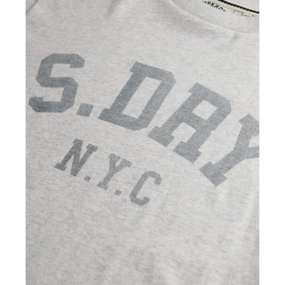 T-shirt de mulher solta Superdry Athletic Essentials 7/7