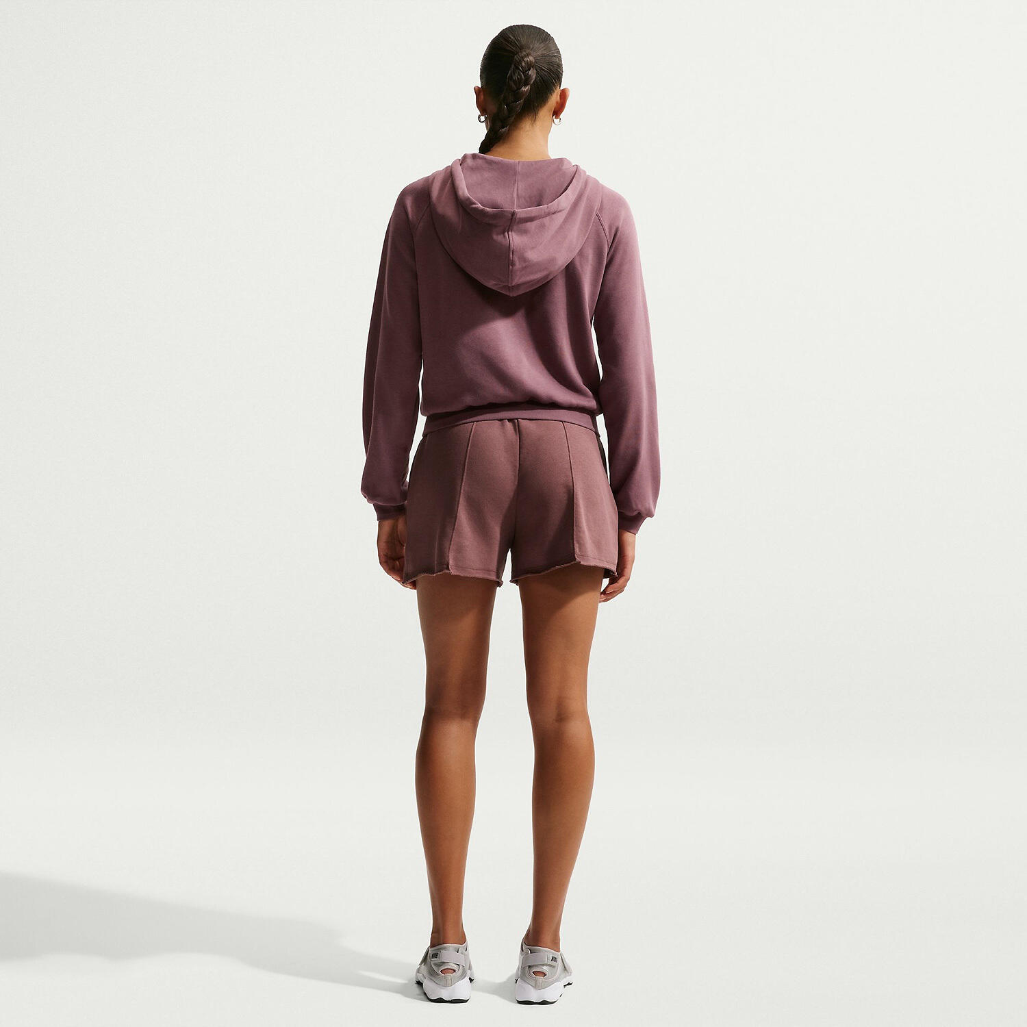 Sudaderas jerseys polares para Mujer Nike Chill Granate 2/5