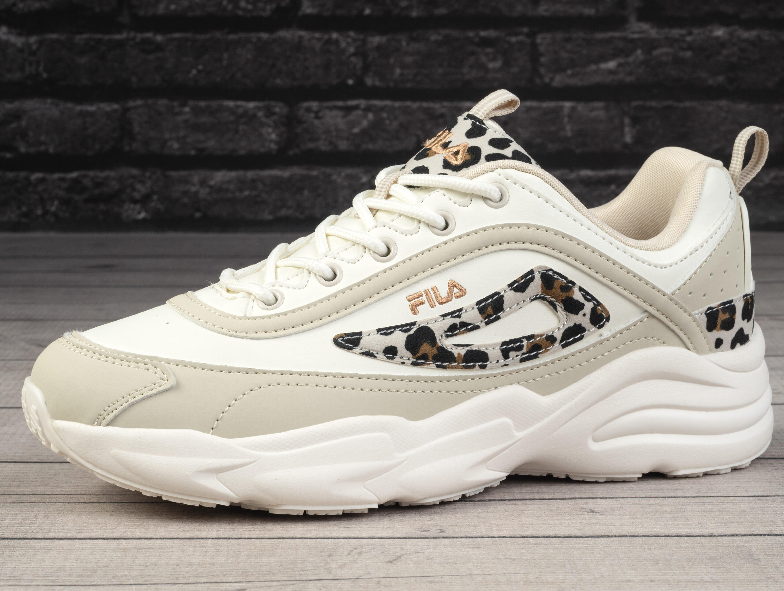 Sneakers Fila Skye 3/6