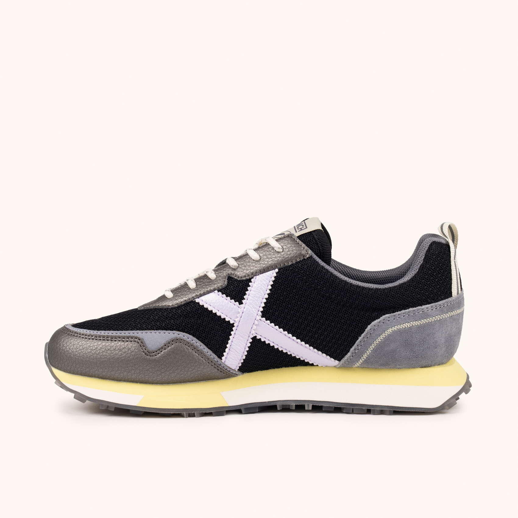 MUNICH NEXT WMN 22 Sneakers Urbane Nere e Grigie con Dettagli Lavanda 3/5