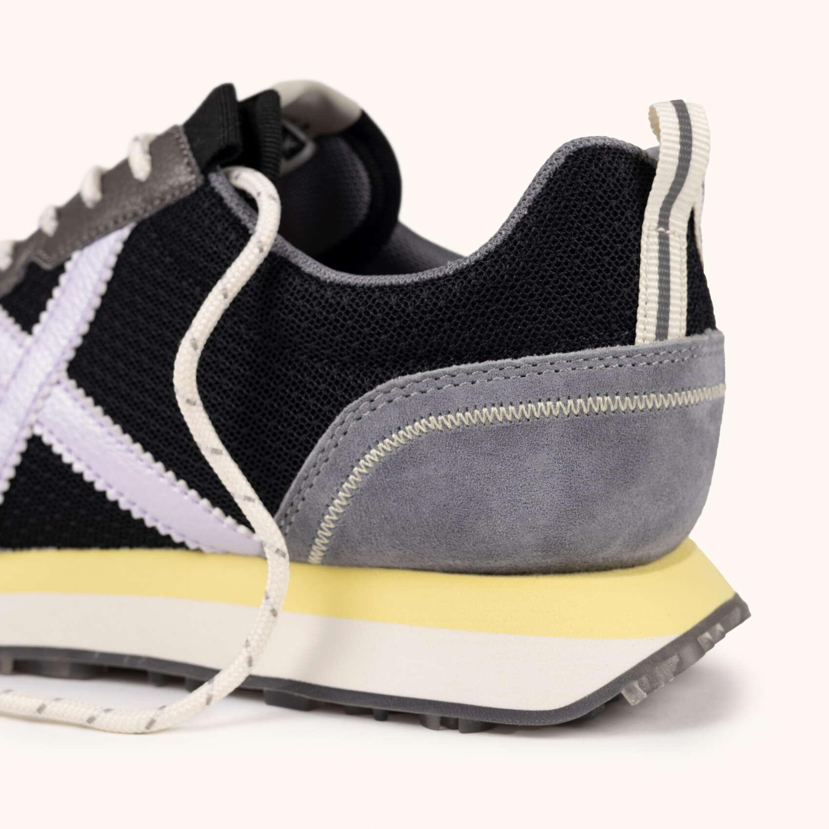 MUNICH NEXT WMN 22 Sneakers Urbane Nere e Grigie con Dettagli Lavanda 2/5
