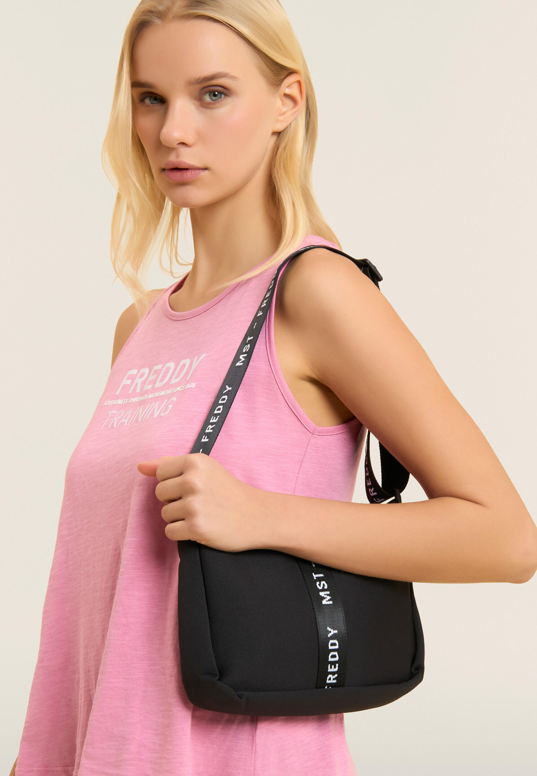 Borsa a tracolla in neoprene con logo FREDDY MST 2/5