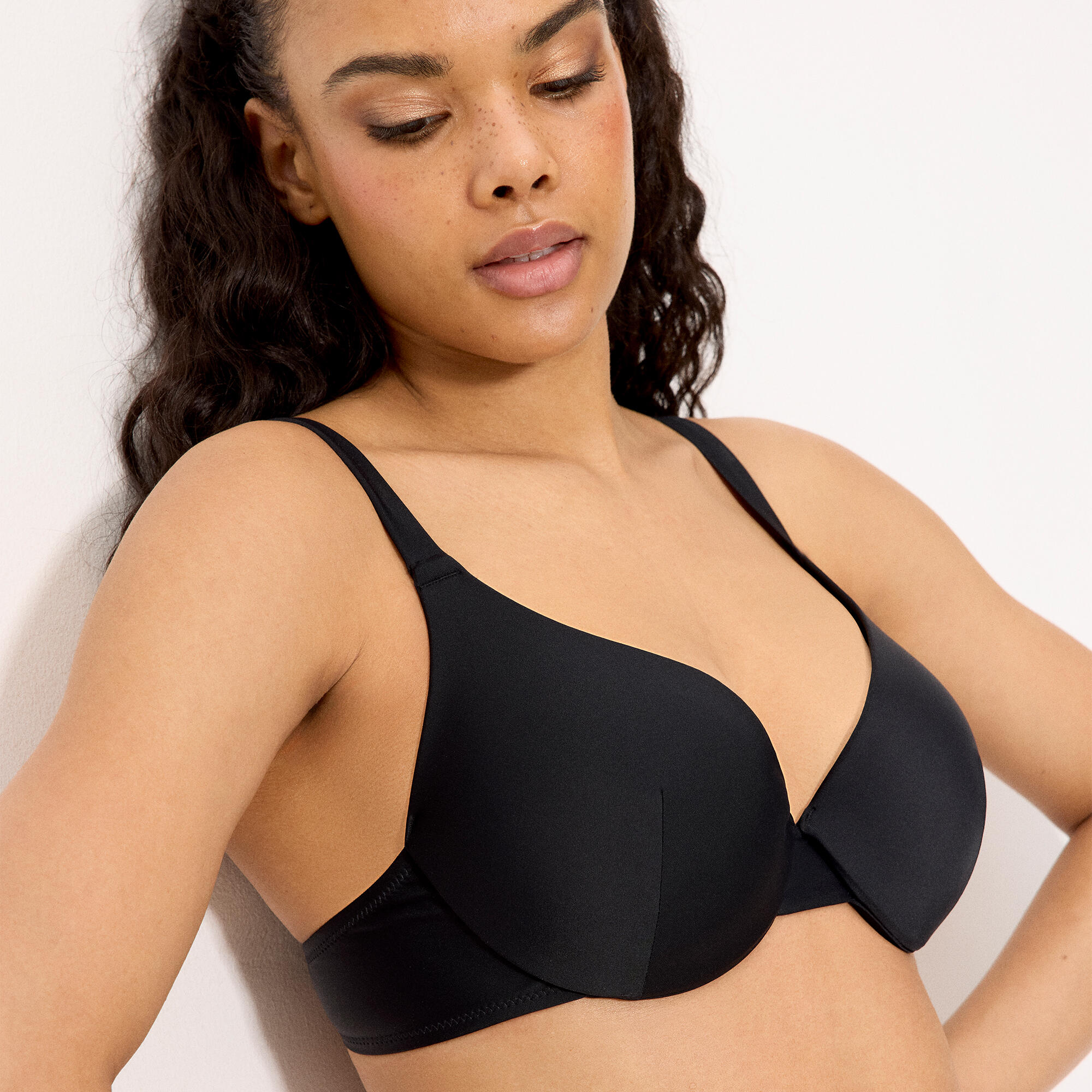 Top bikini con aro negro copa B 3/4
