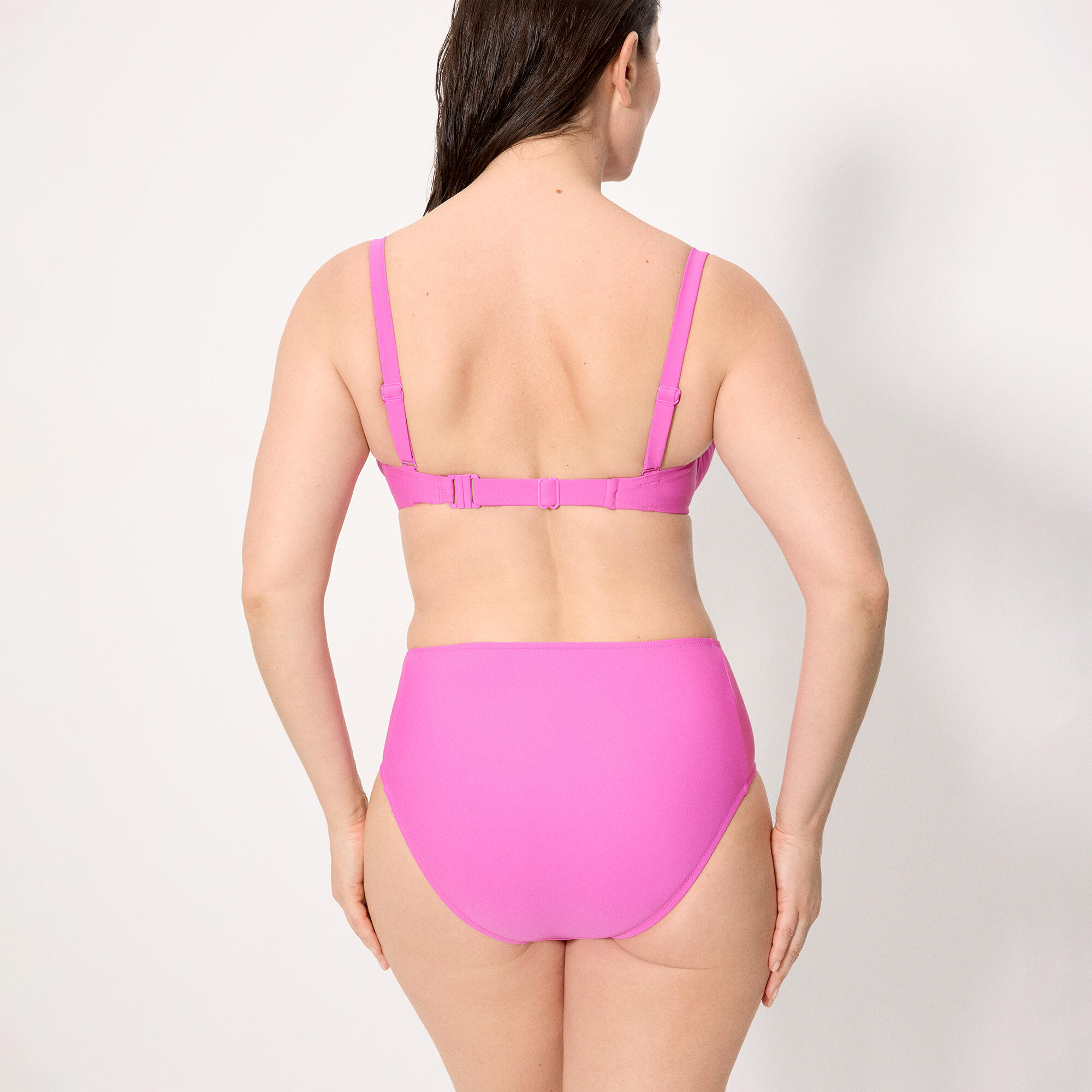 Bas de bikini rose taille haute amincissant 2/6