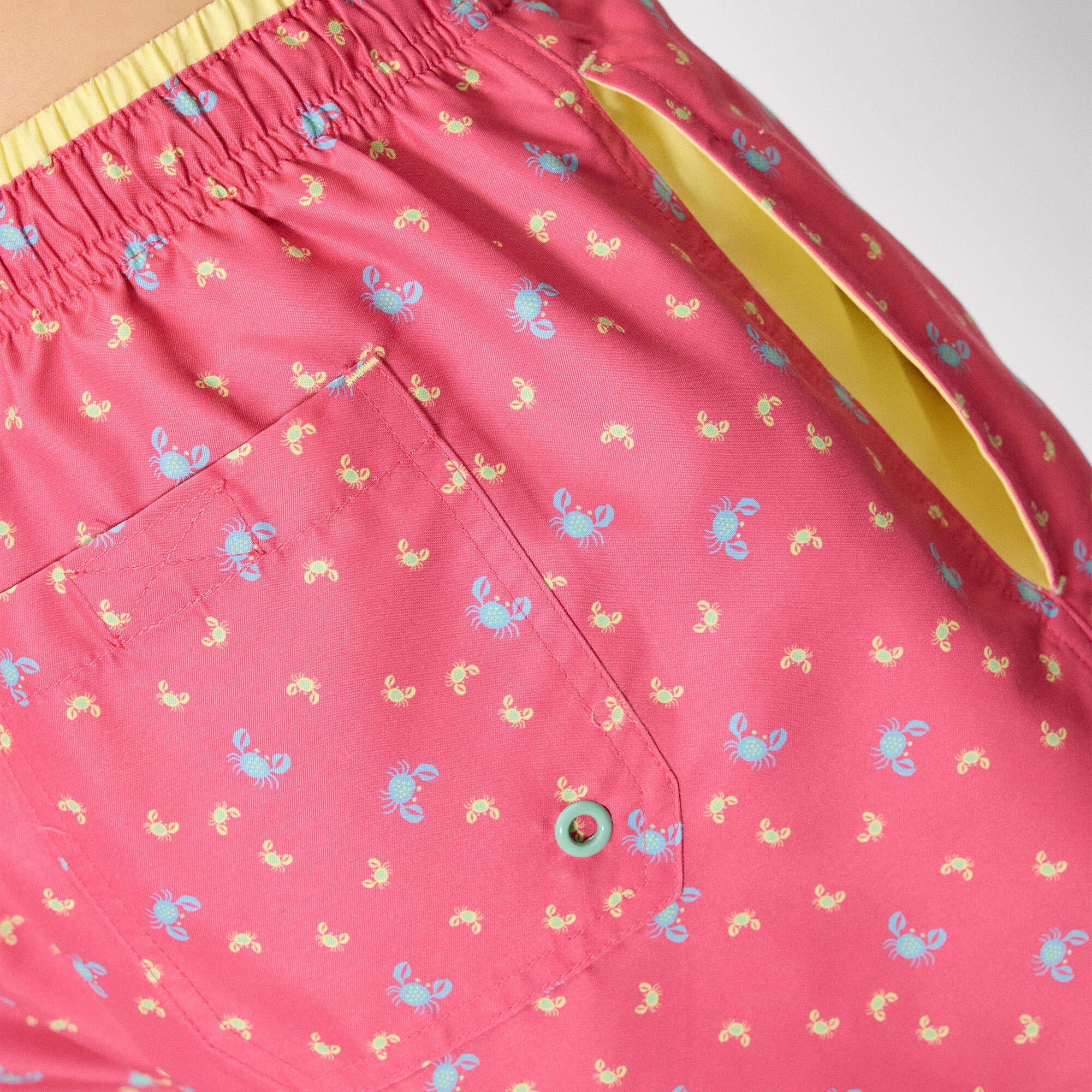 Bañador medio estampado cangrejos rosa 4/4
