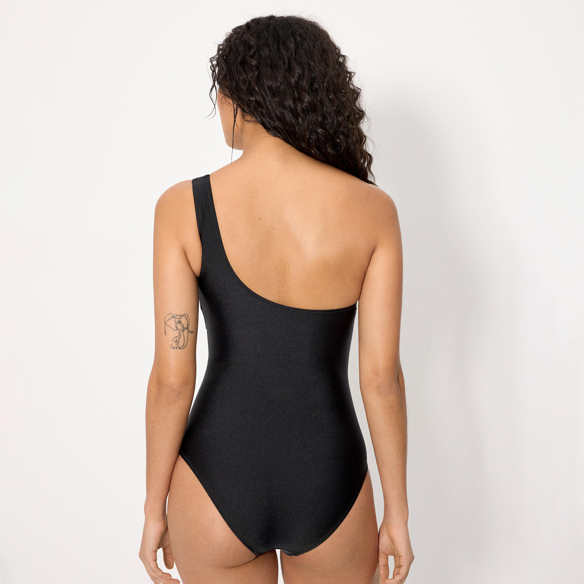 Bañador negro asimétrico con tul transparente con brillo negro copa B 2/5
