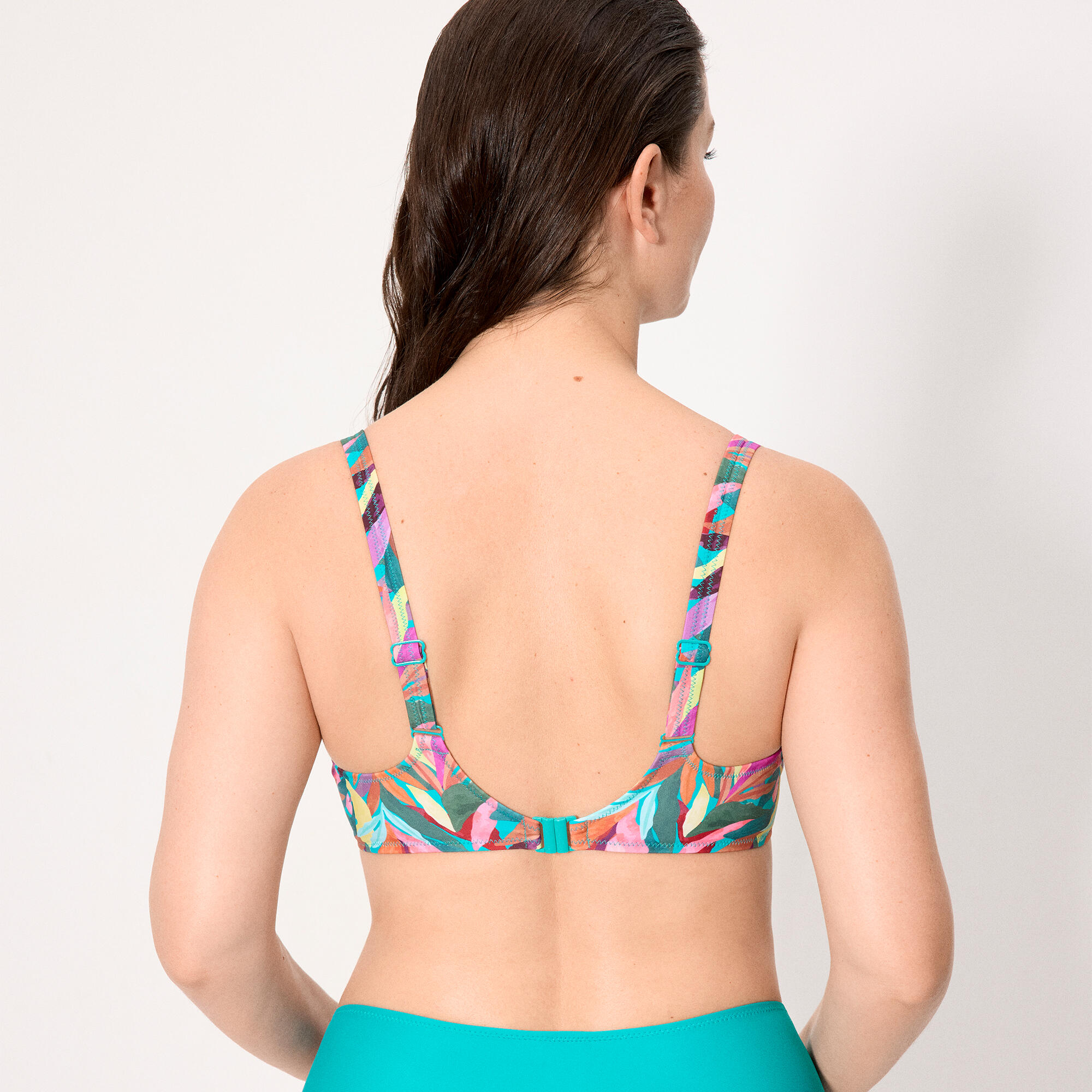 Haut de bikini amincissant à imprimé feuilles, bonnets D et E 2/4