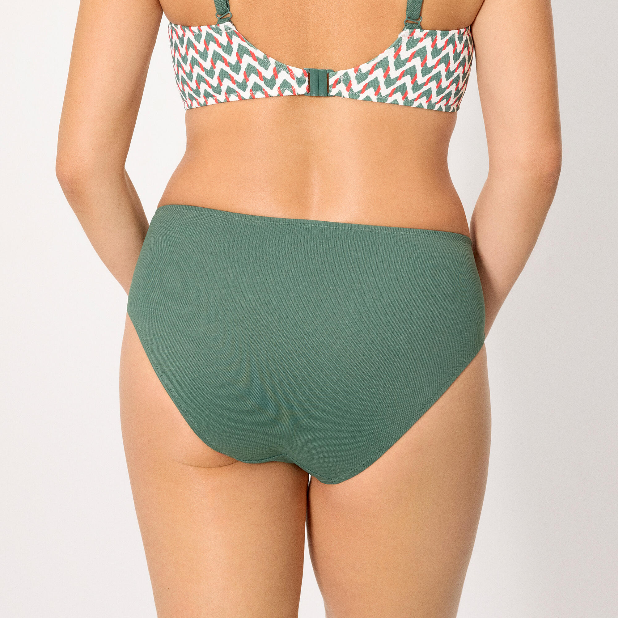 Culotte de bikini taille haute à imprimé micropiqué vert bouteille. 2/4