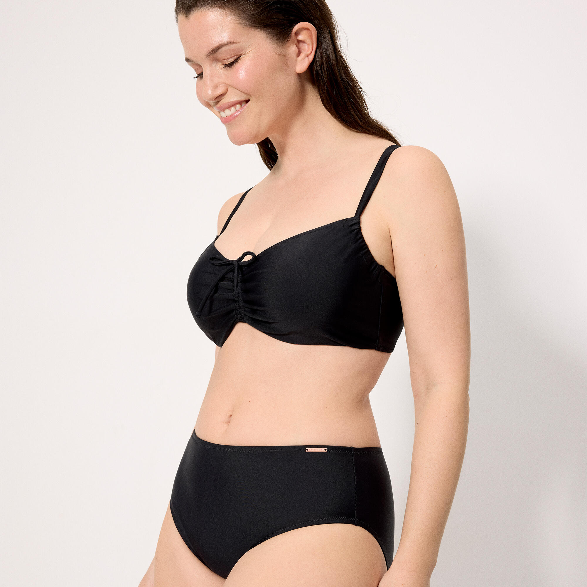 Culotte de bikini noire taille haute amincissante 4/5