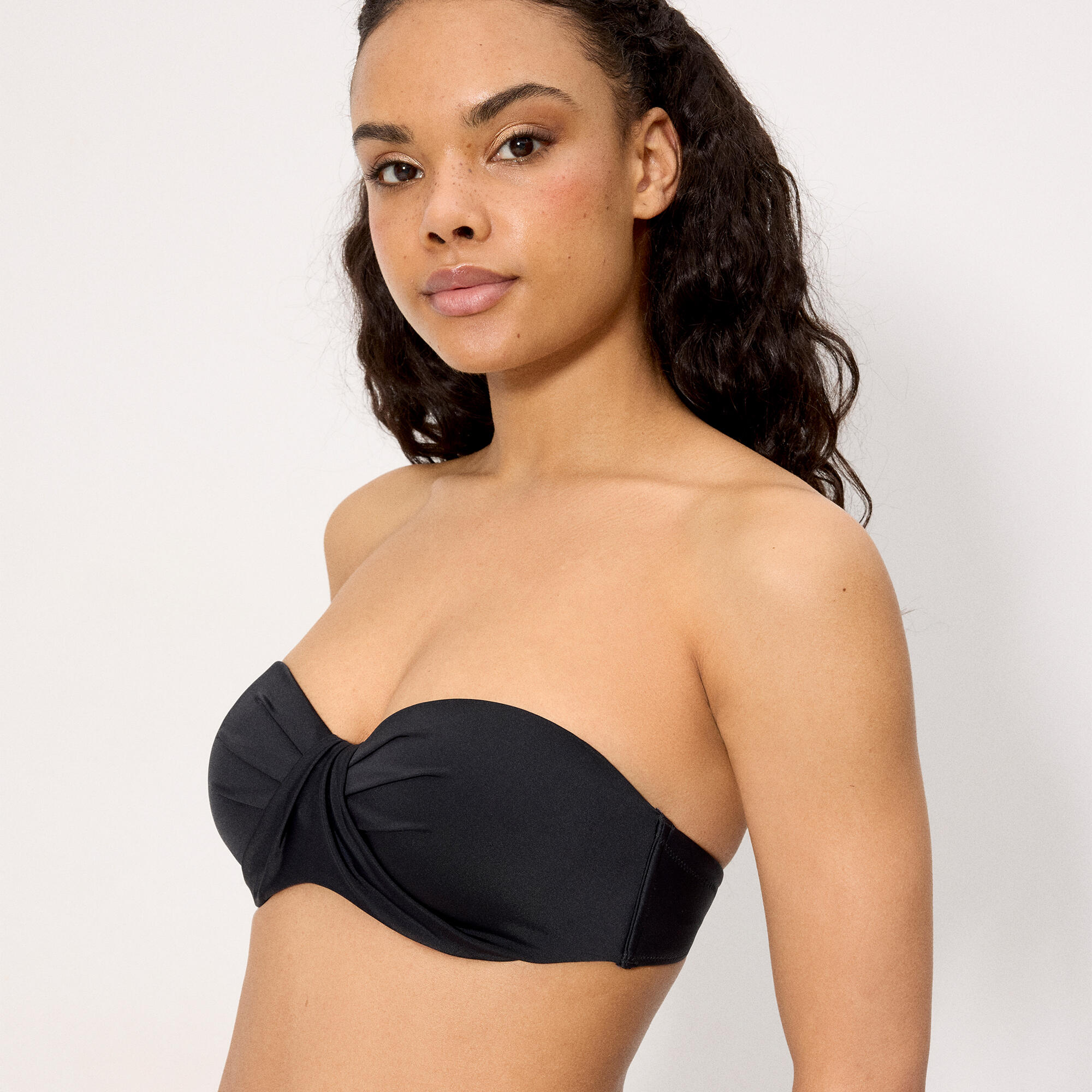 Top bikini bandeau negro copas C y D 4/5