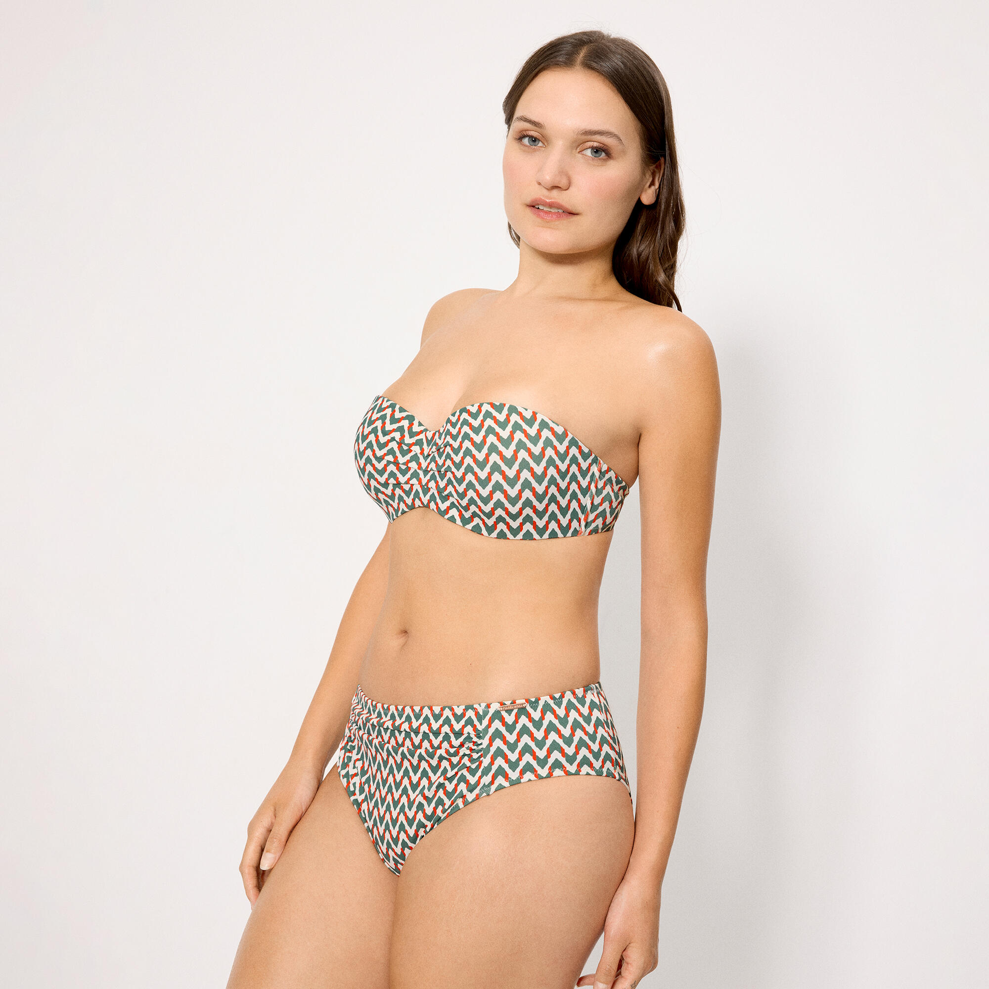 Braga bikini moldeadora midi micropiqué estampado verde botella 4/7