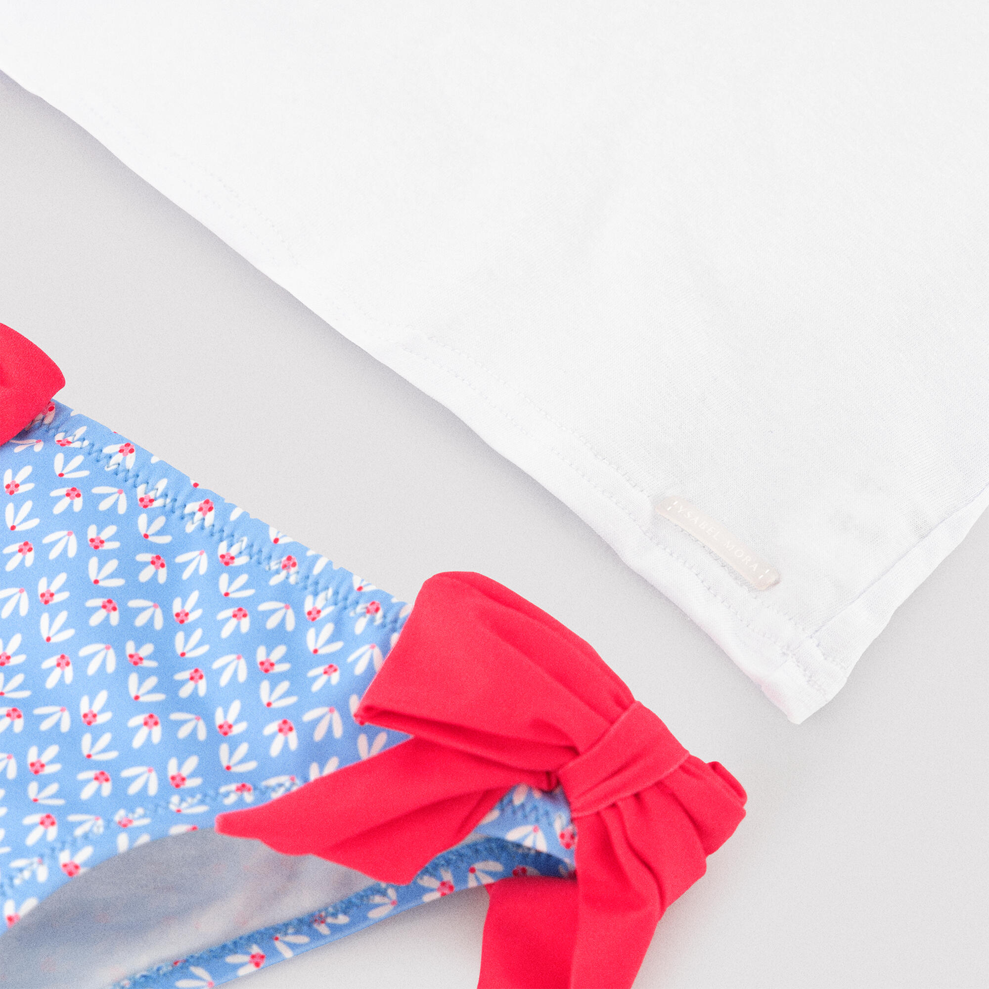 Ensemble bébé : t-shirt et bloomer à volants et nœuds, imprimé floral 2/6