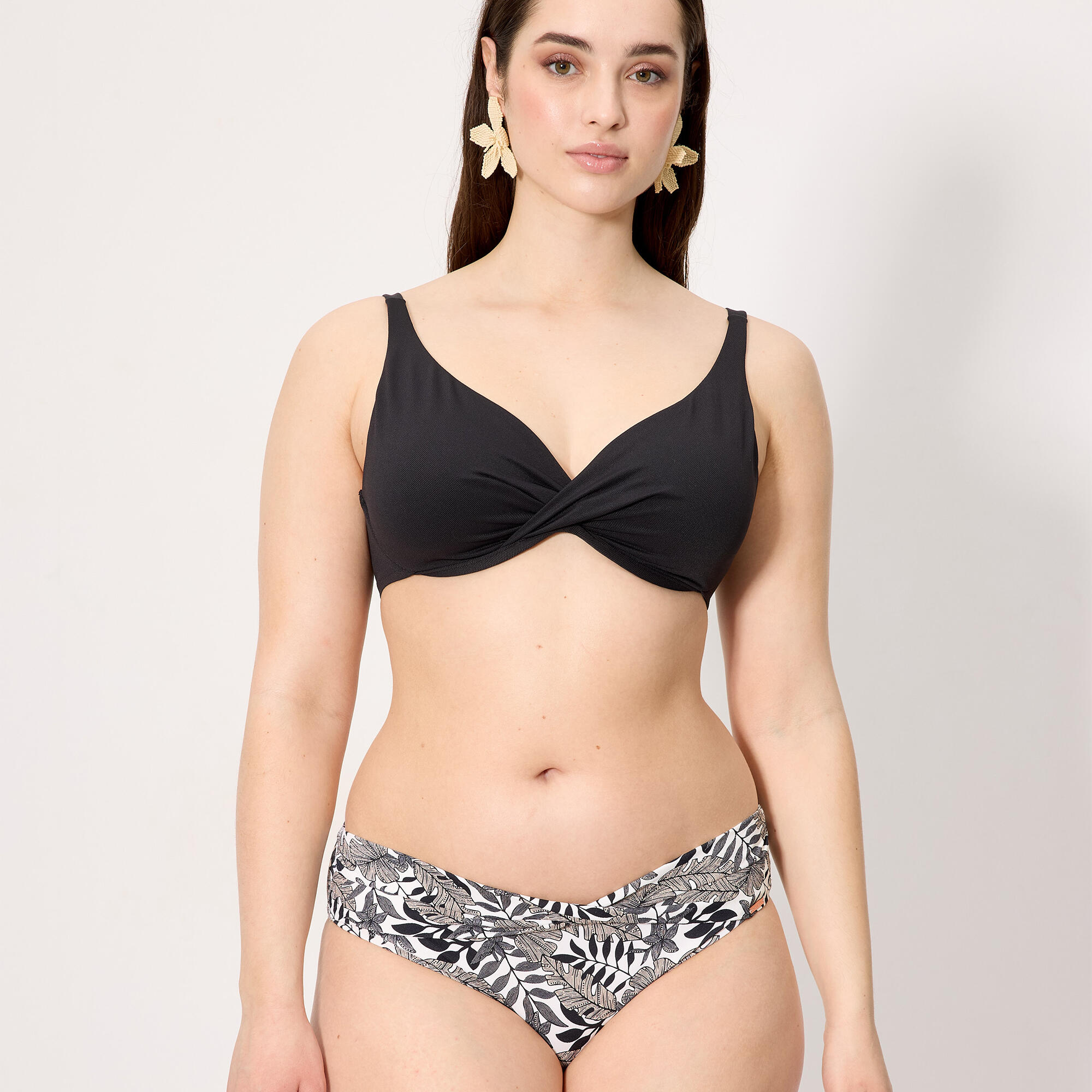Braga bikini midi hojas micropiqué negro 5/5