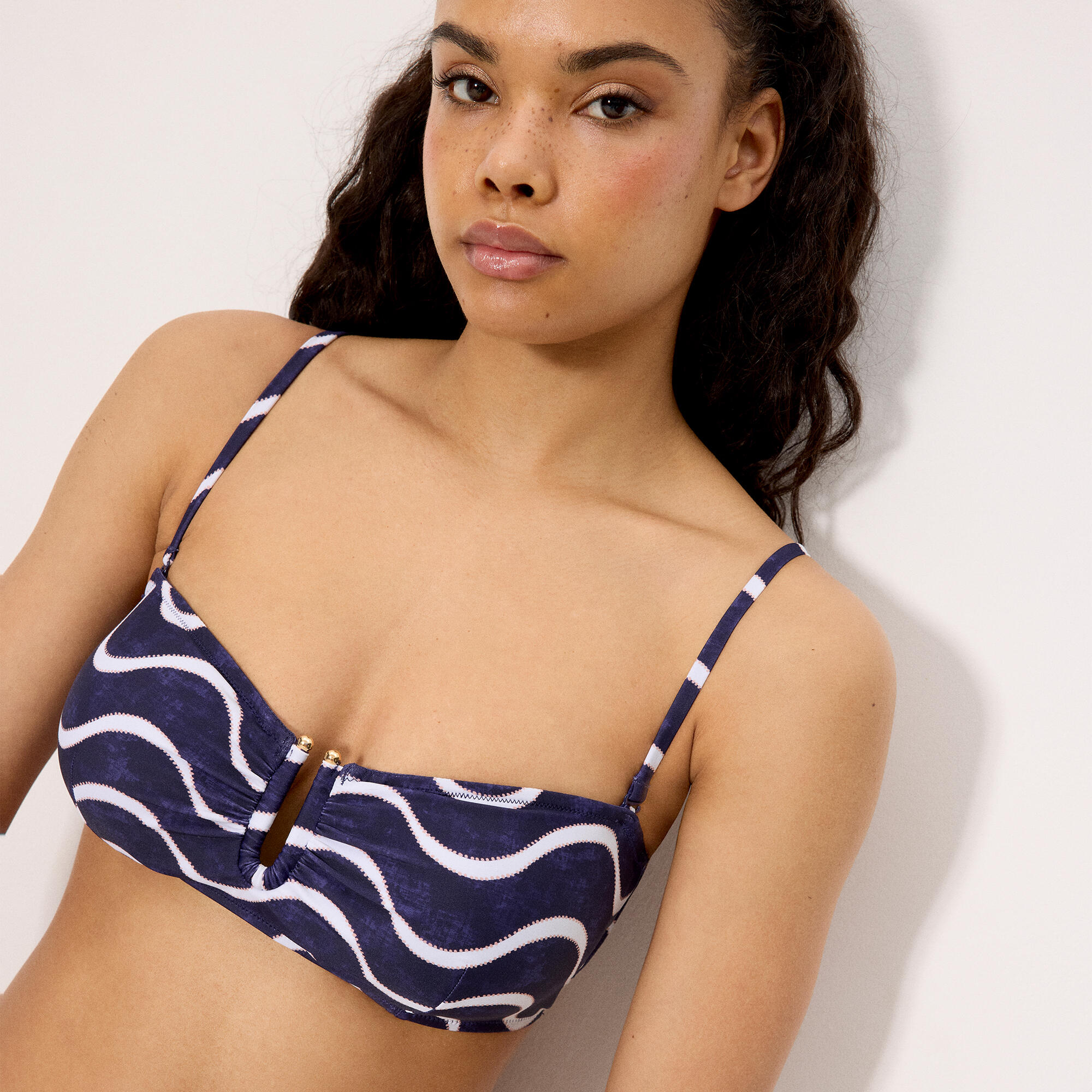 Top bikini bandeau estampado ondas marino copa C 4/4