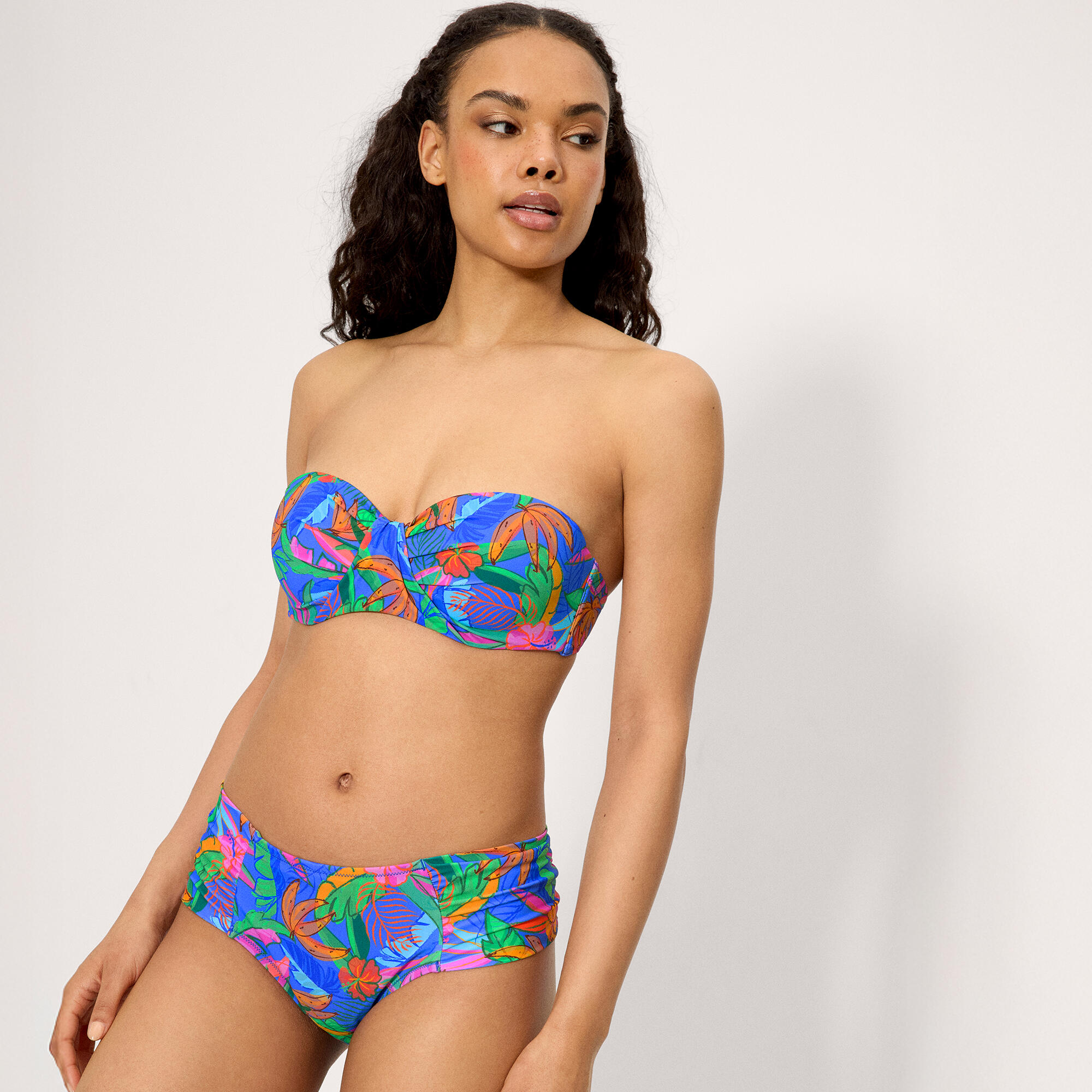 Culotte de bikini midi à imprimé tropical 3/4